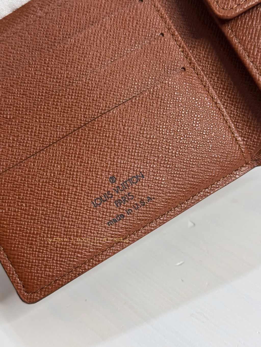 LOUIS VUITTON Bi-fold Monogram Monnaie Wallet