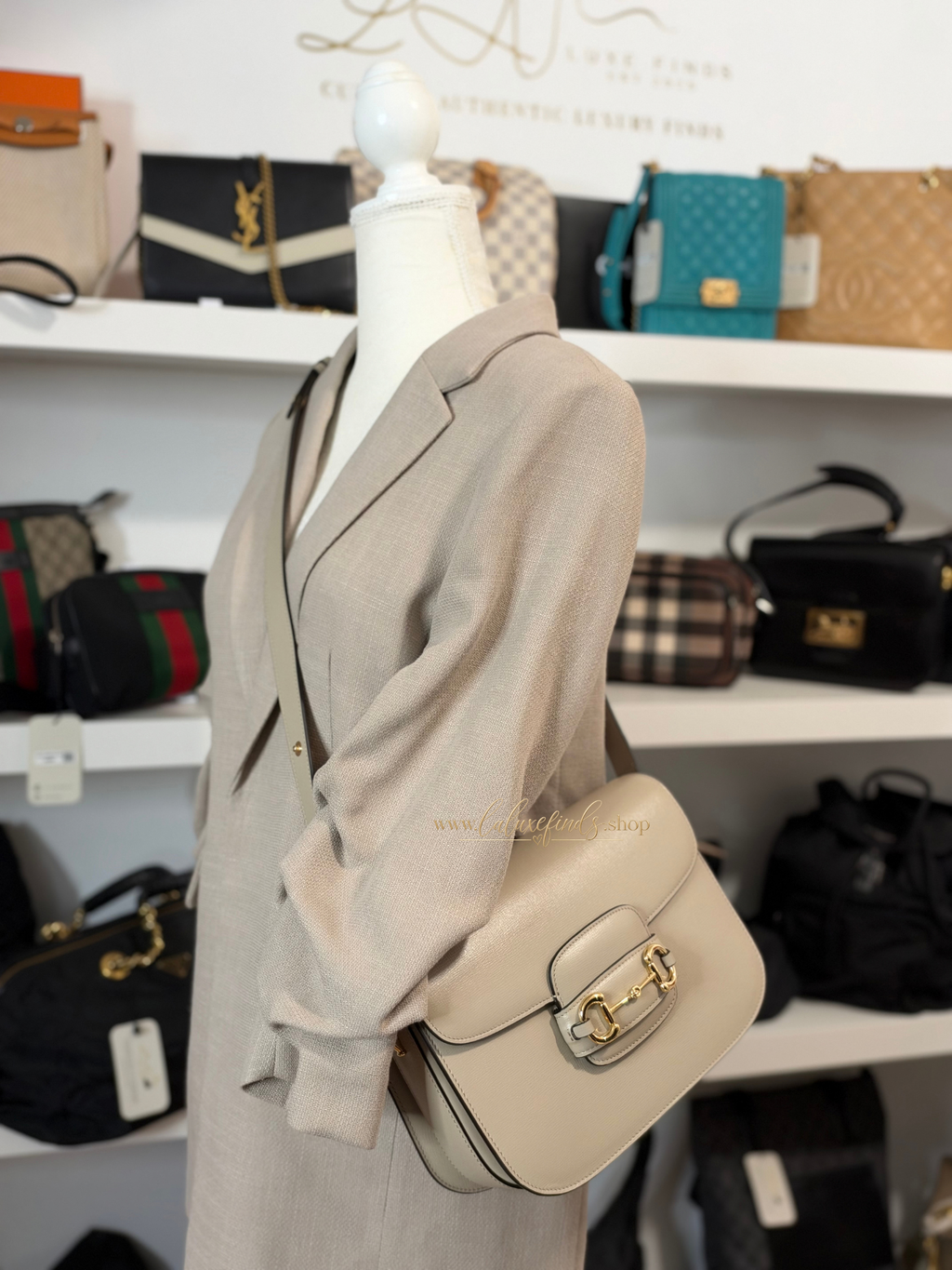 GUCCI Horsebit 1955 Medium Shoulder Bag