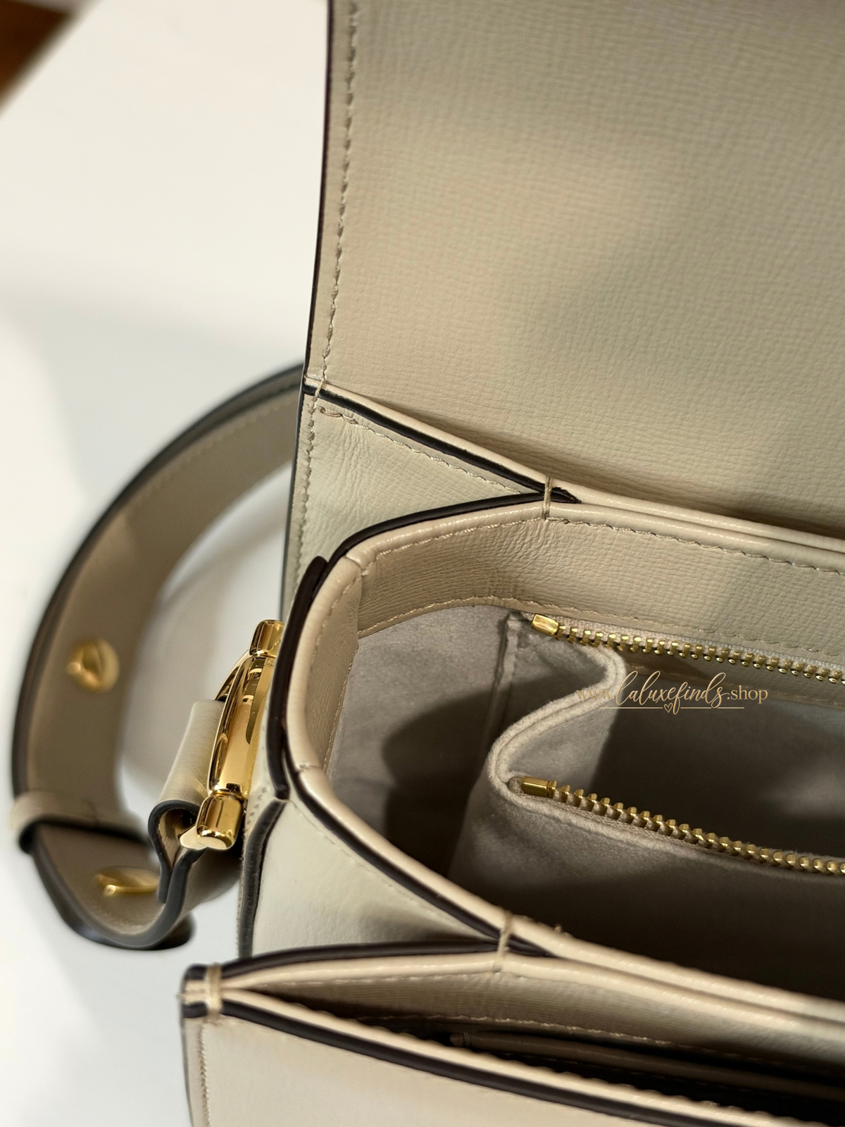GUCCI Horsebit 1955 Medium Shoulder Bag