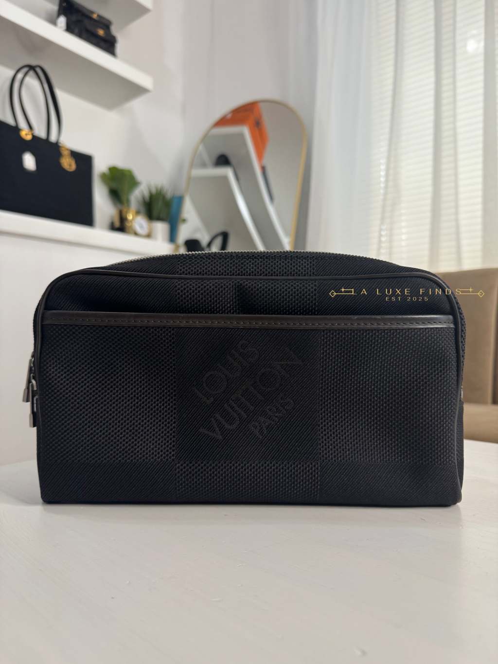 LOUIS VUITTON Damier Acrobat Geant