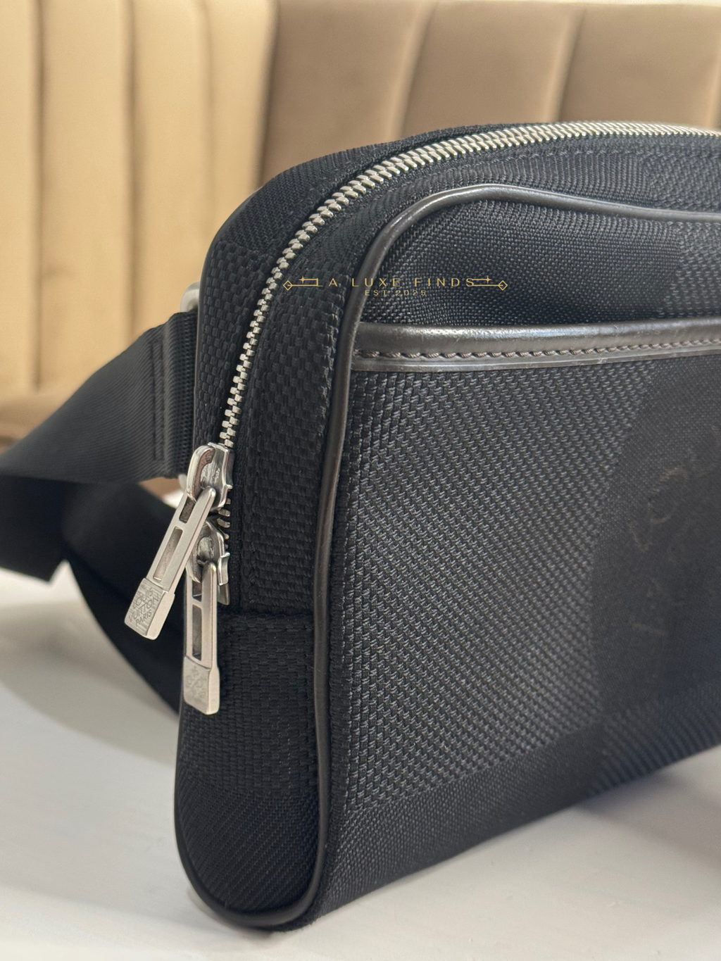 LOUIS VUITTON Damier Acrobat Geant