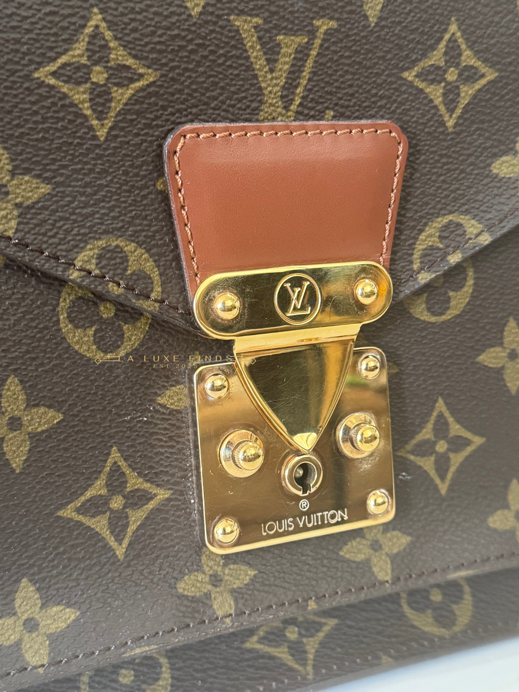 Louis Vuitton 1990 Monogram Monceau 28