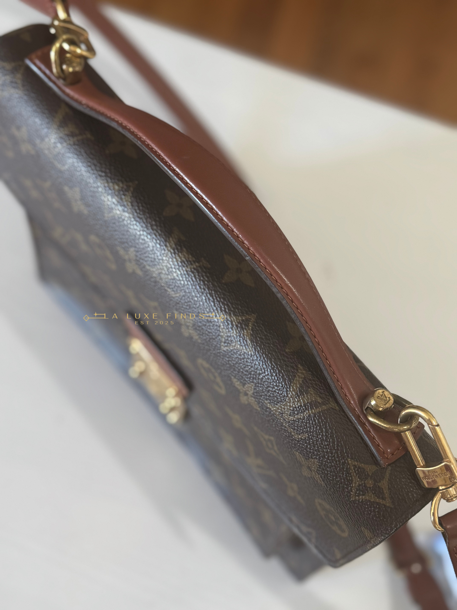 Louis Vuitton 1990 Monogram Monceau 28