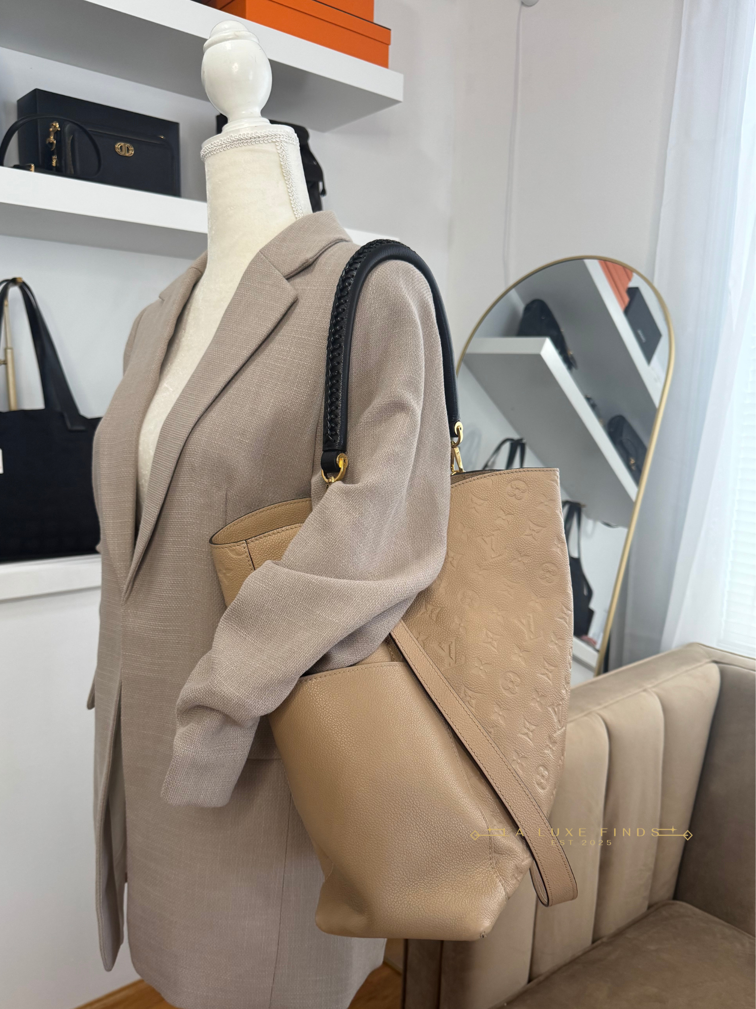 LOUIS VUITTON Empreinte Bagatelle Dune