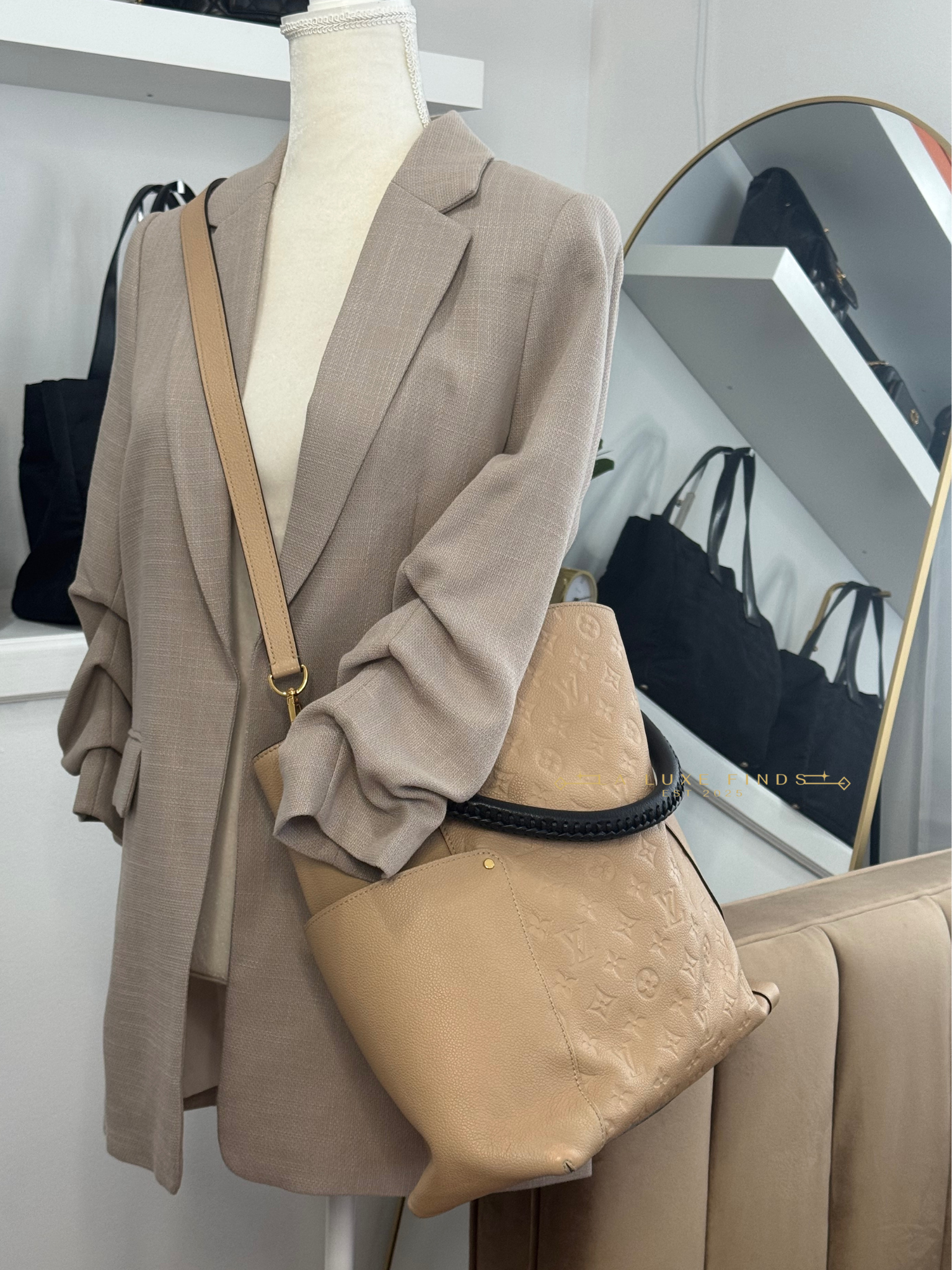 LOUIS VUITTON Empreinte Bagatelle Dune