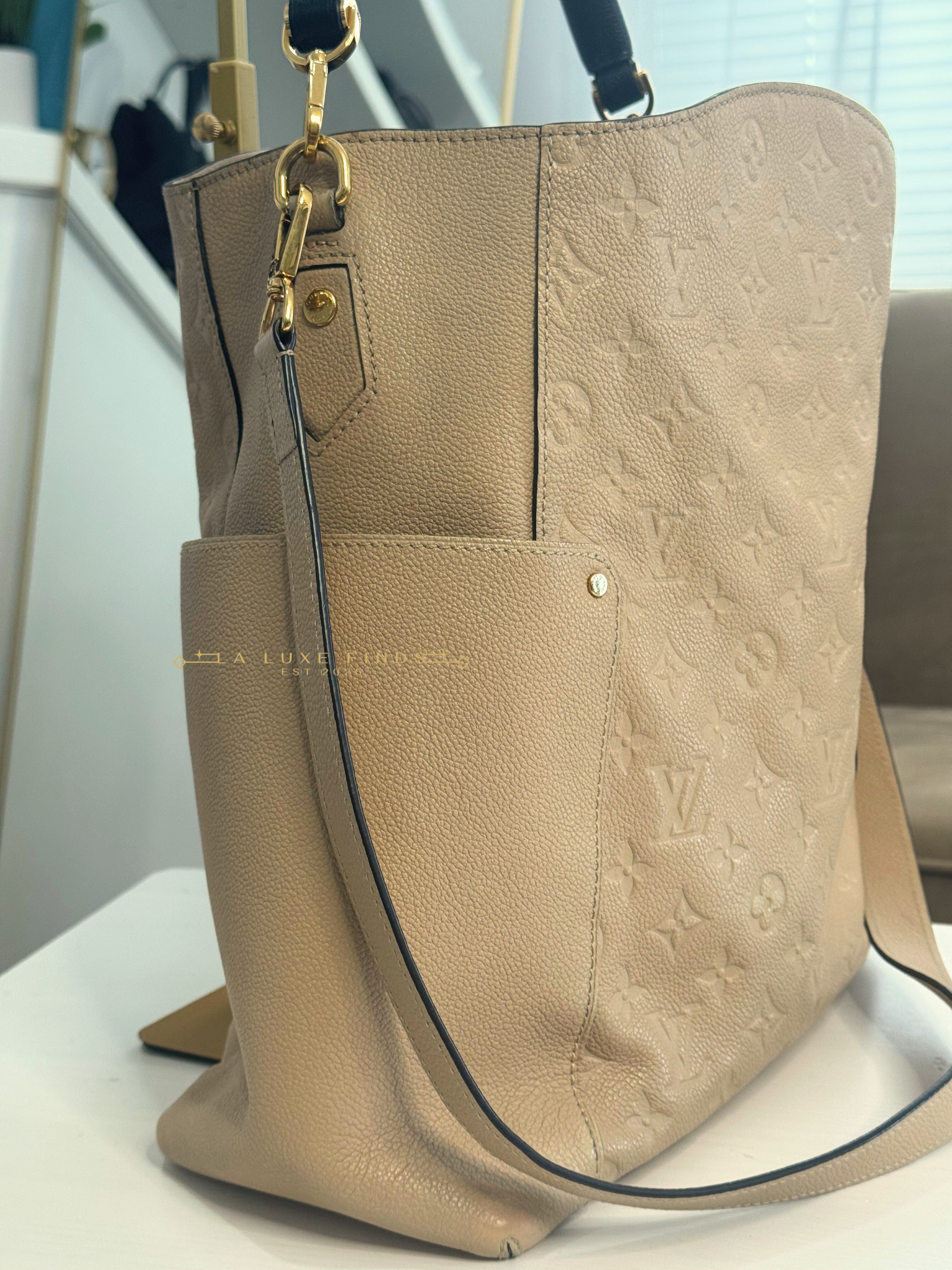 LOUIS VUITTON Empreinte Bagatelle Dune