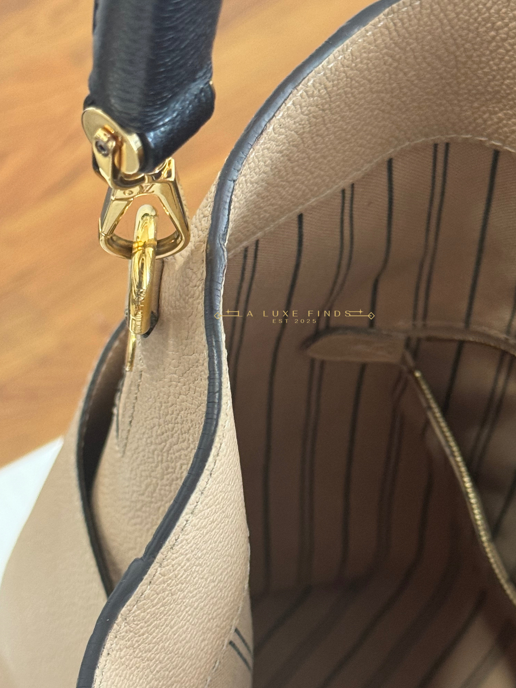 LOUIS VUITTON Empreinte Bagatelle Dune