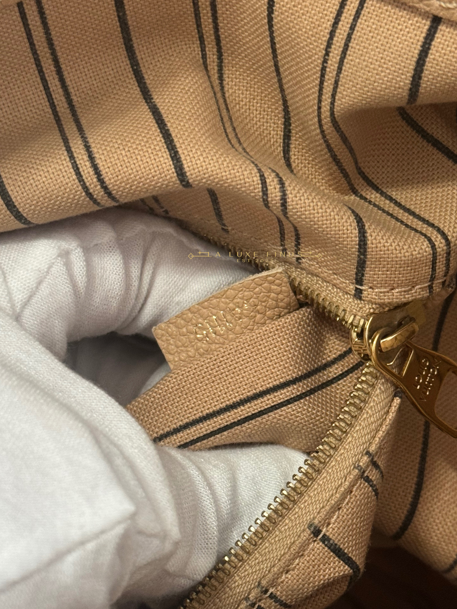 LOUIS VUITTON Empreinte Bagatelle Dune