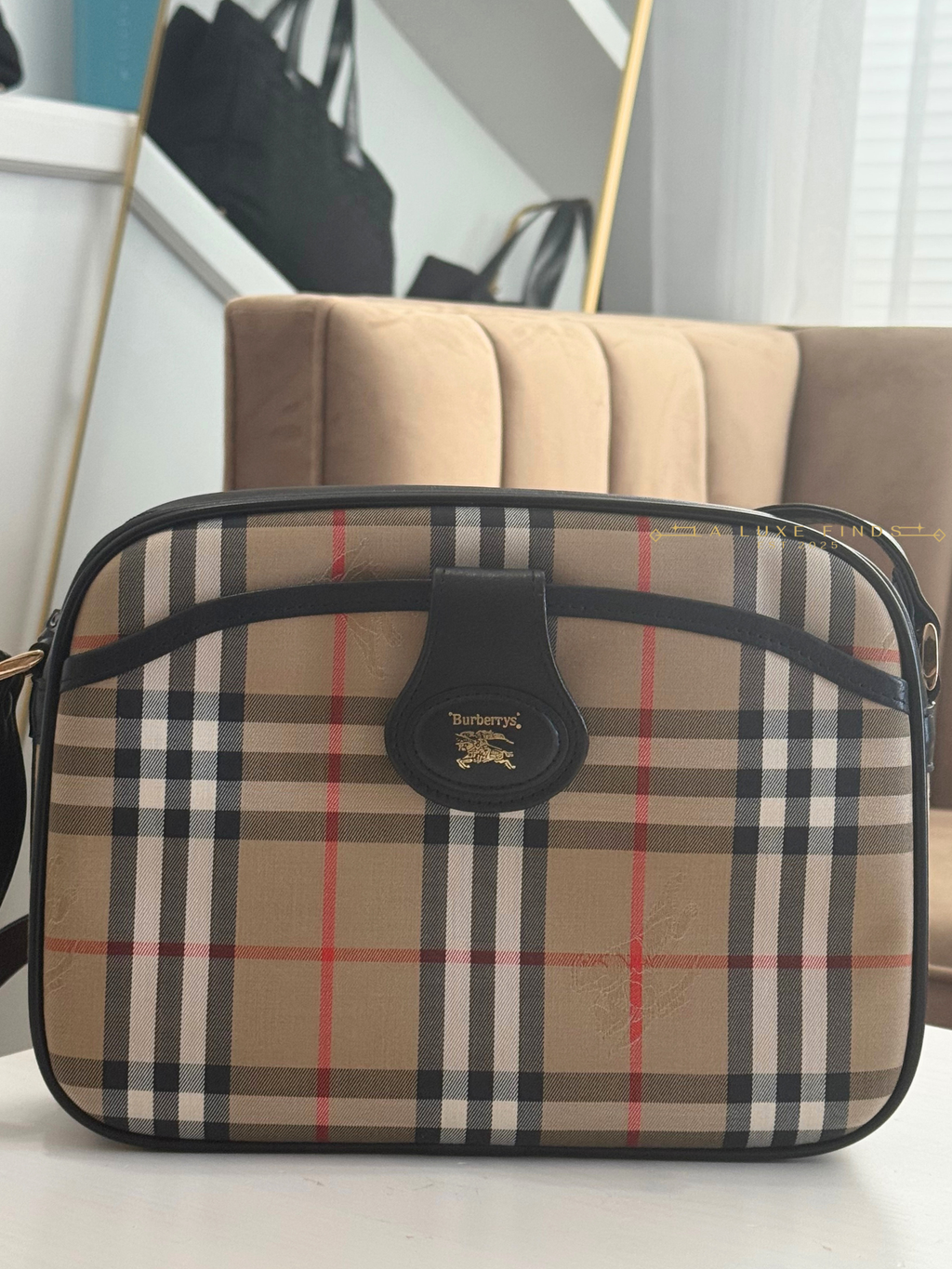 BURBERRY Nova Check Shoulder Bag