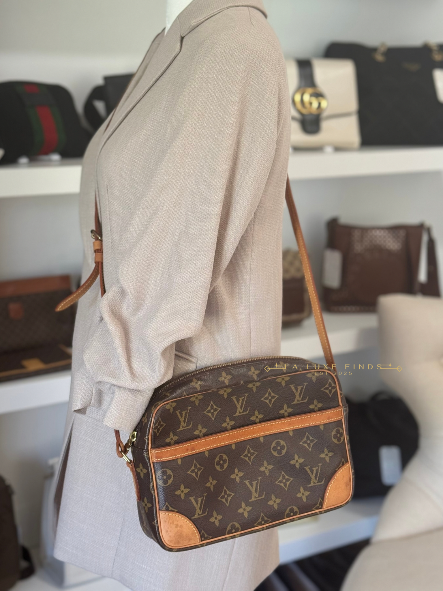 LOUIS VUITTON 2000 Trocadero 25