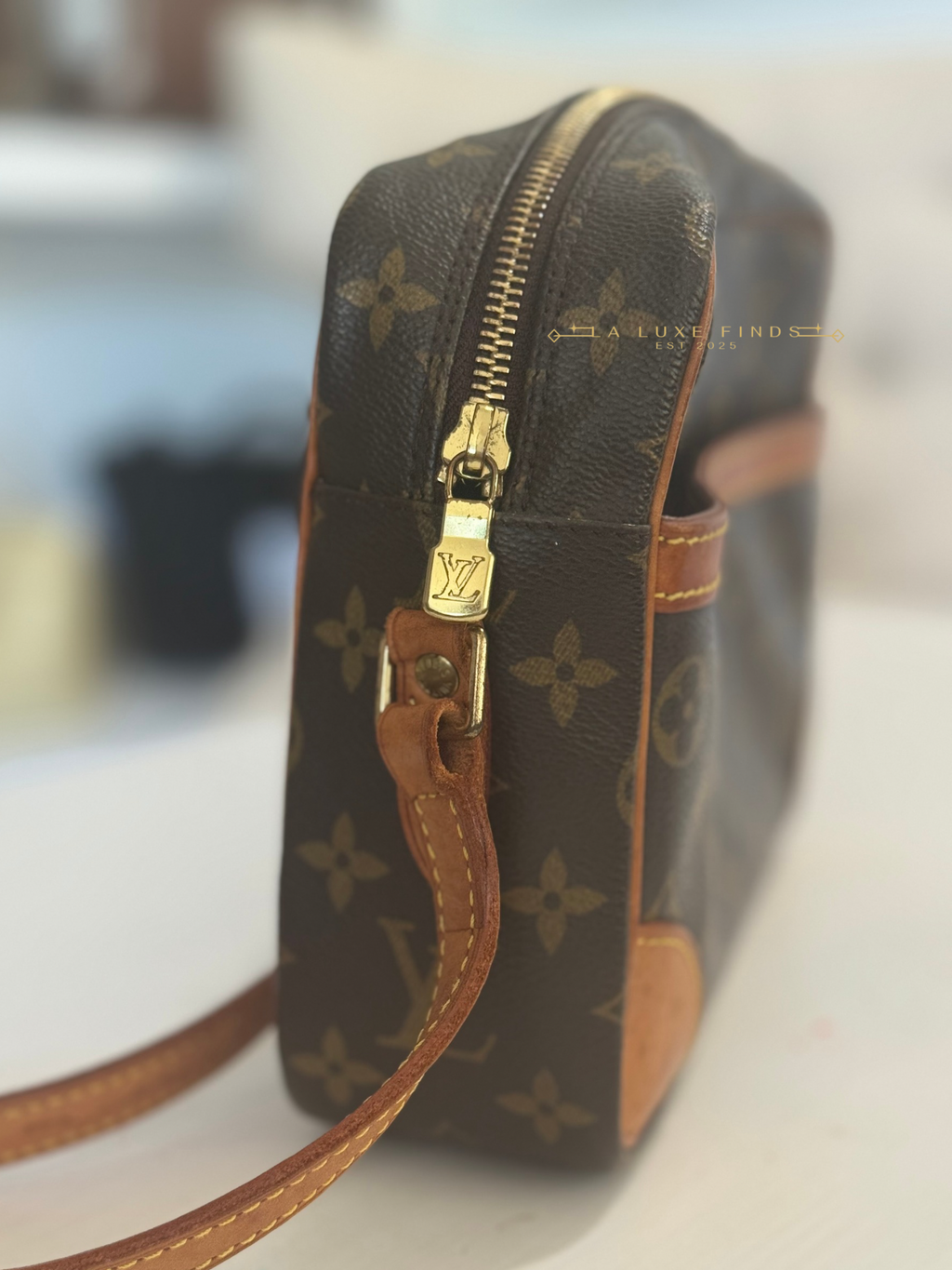LOUIS VUITTON 2000 Trocadero 25