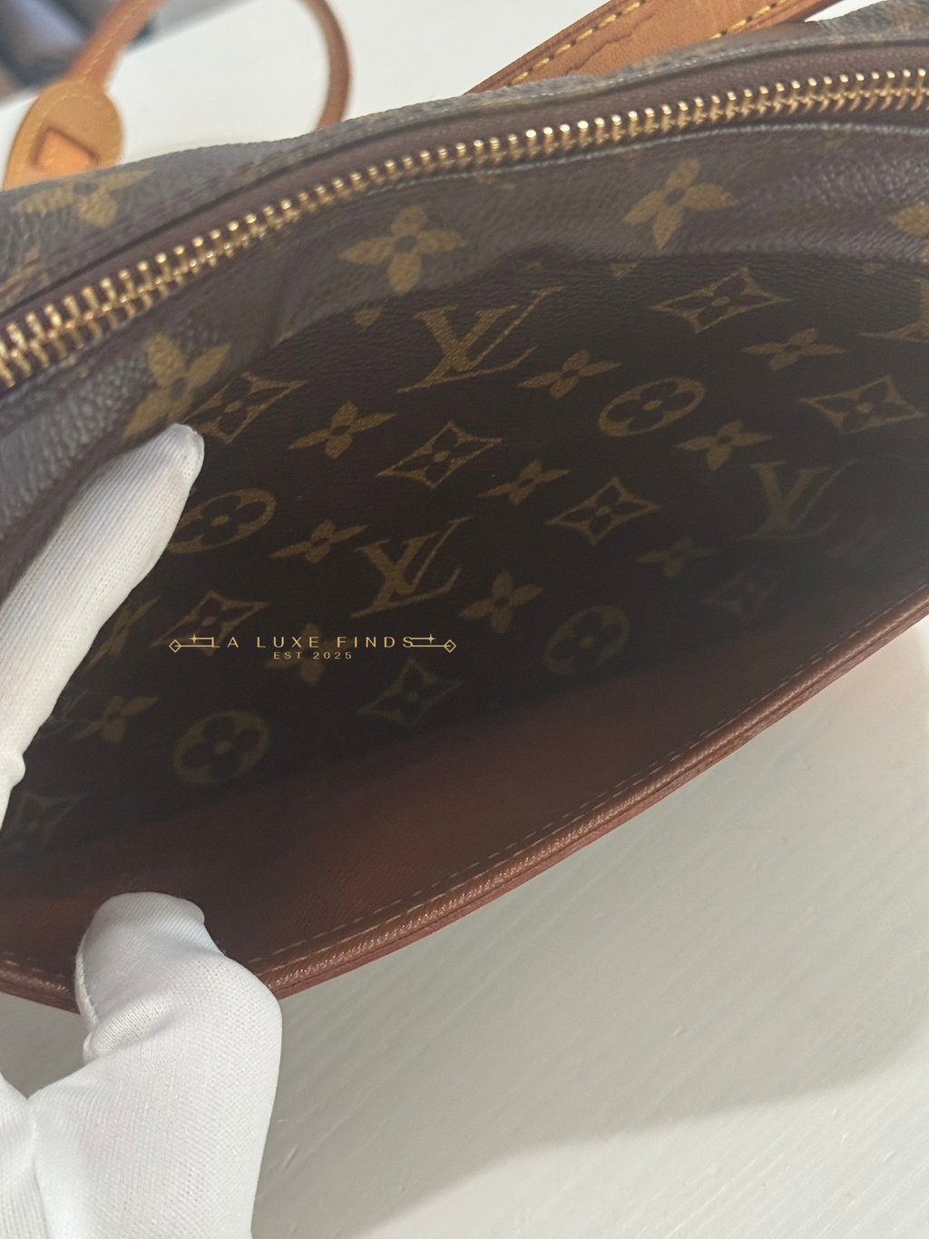 LOUIS VUITTON 2000 Trocadero 25