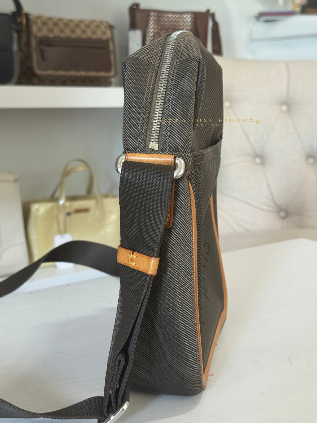 LOUIS VUITTON 2005 Citadin Geant Messenger Bag
