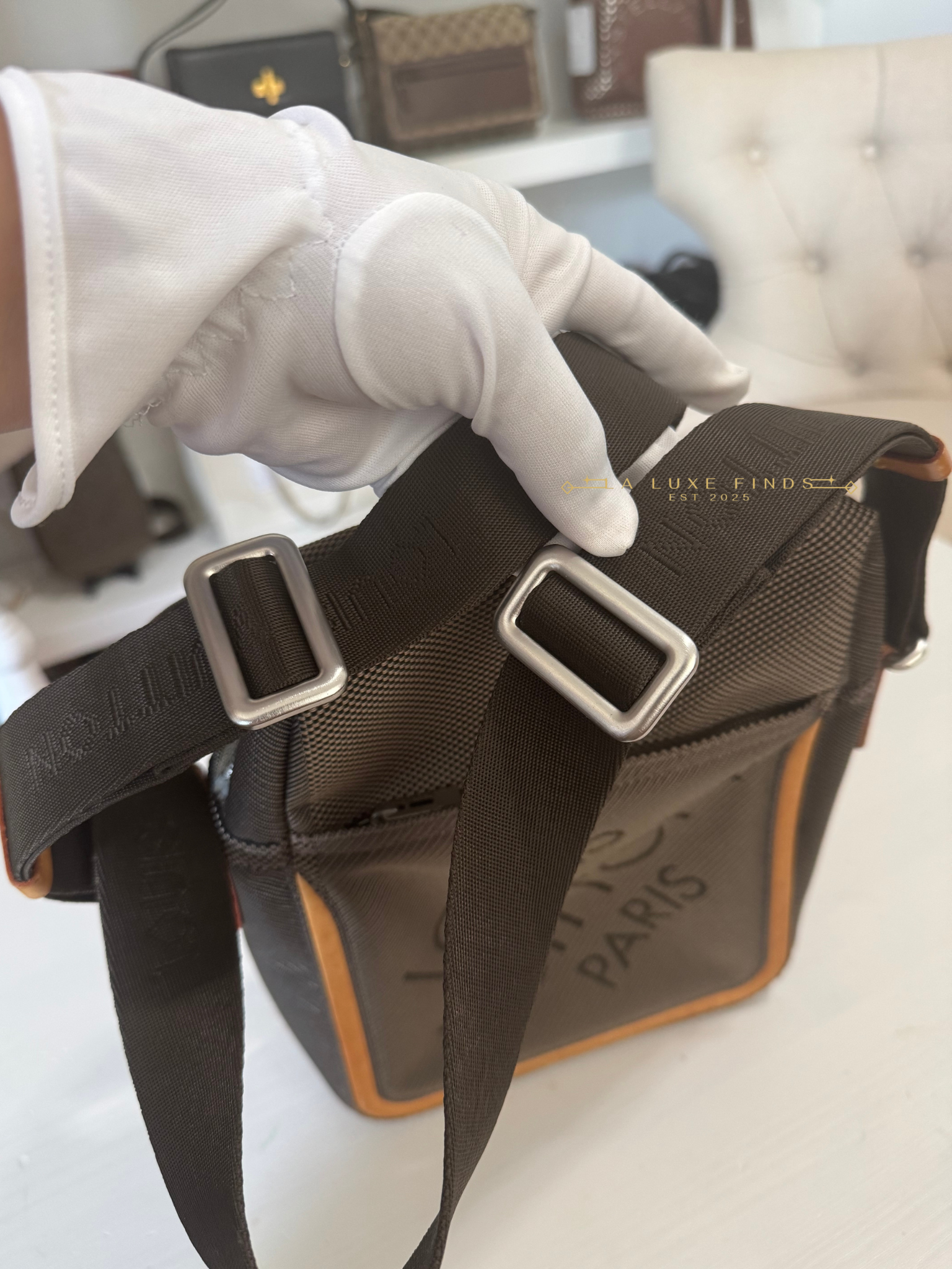LOUIS VUITTON 2005 Citadin Geant Messenger Bag