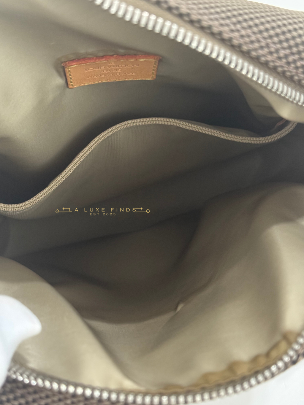 LOUIS VUITTON 2005 Citadin Geant Messenger Bag