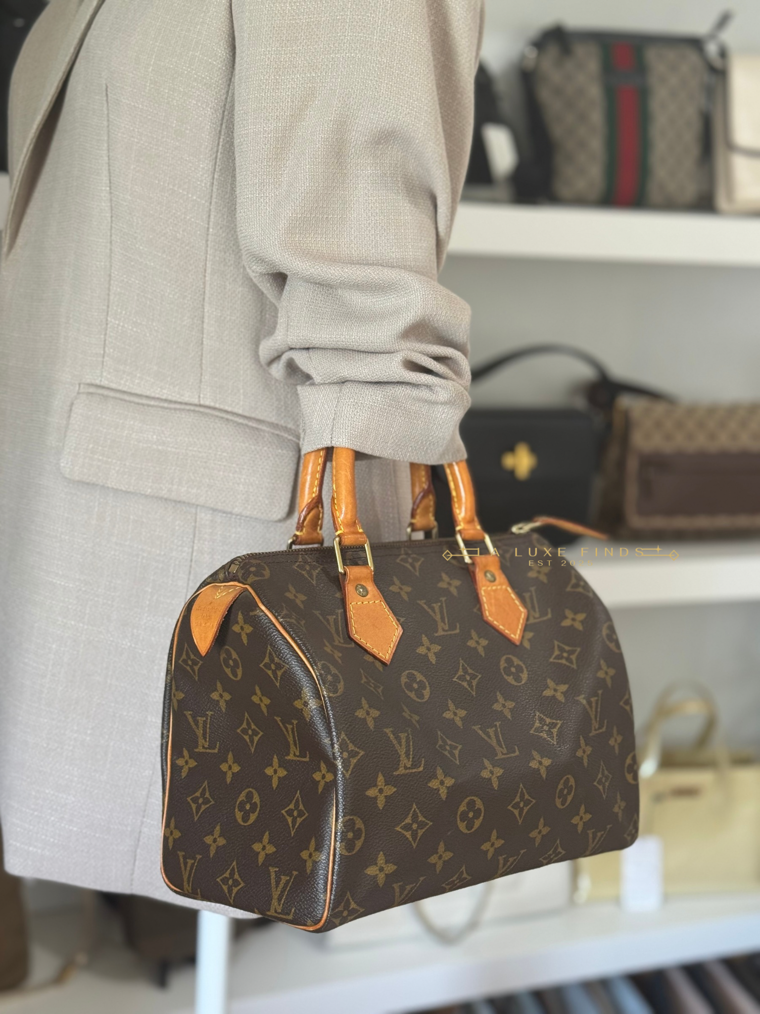 LOUIS VUITTON 1998 Monogram Speedy 25