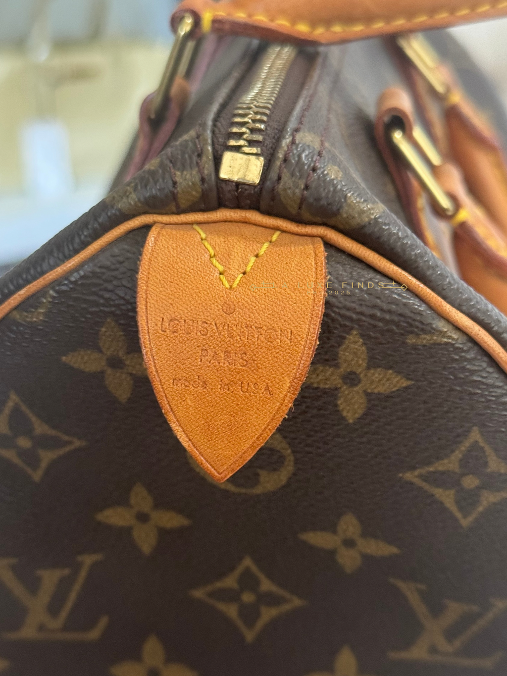 LOUIS VUITTON 1998 Monogram Speedy 25