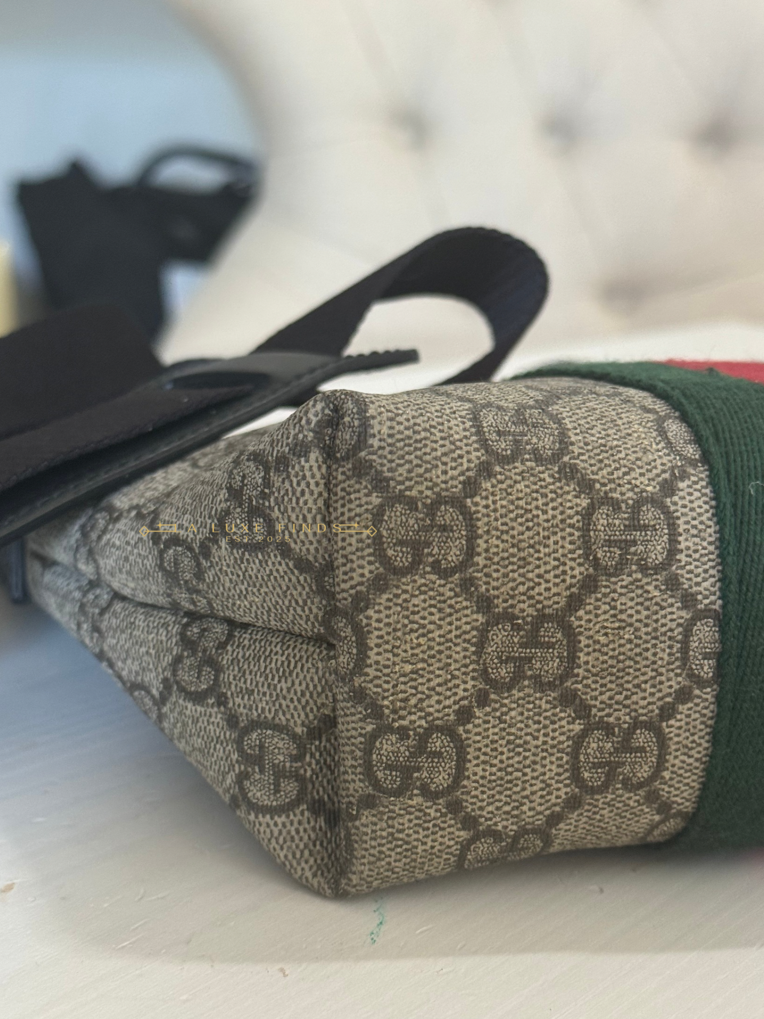 GUCCI Web Supreme Messenger Bag