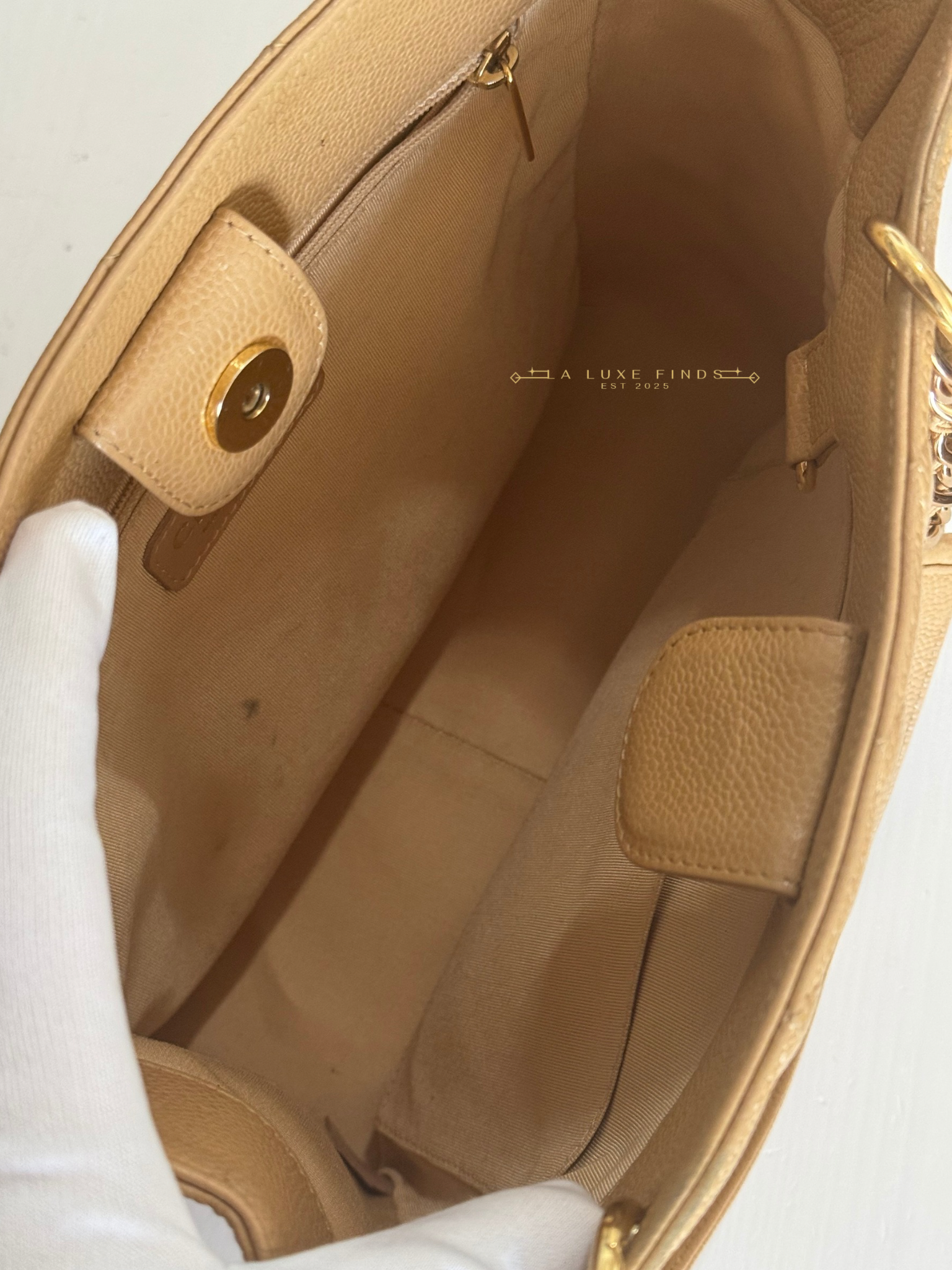 CHANEL 2005 Caviar Quilted Petite Shopping Tote