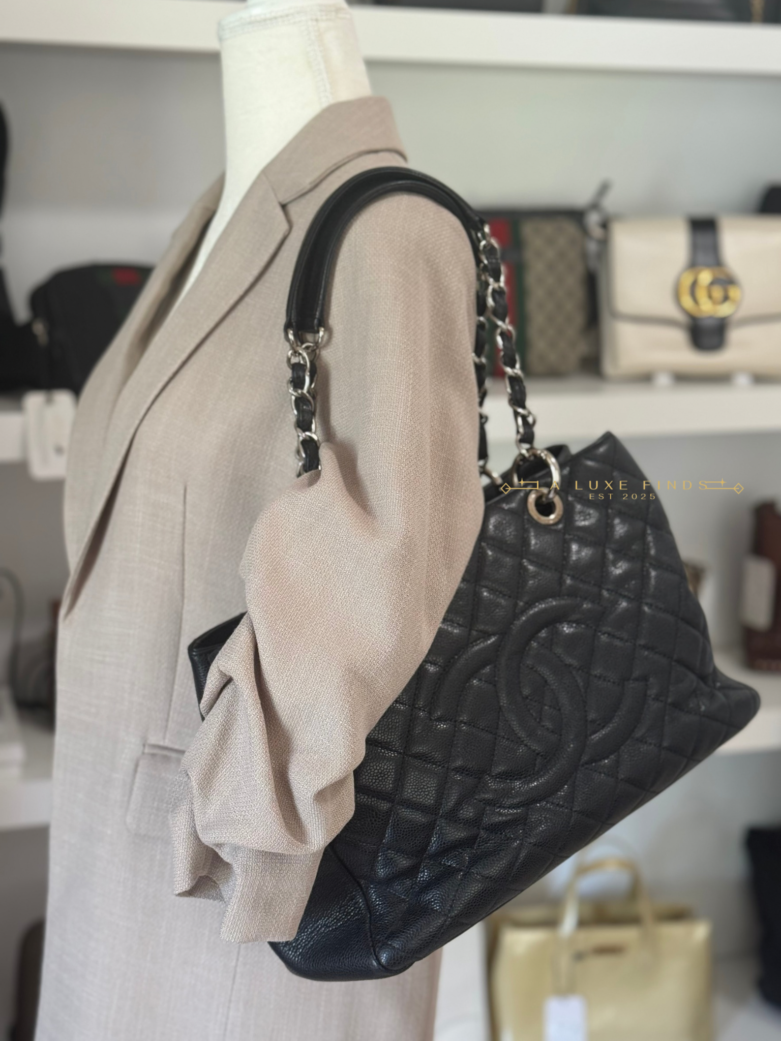 CHANEL 2010 Caviar Grand Shopping Tote