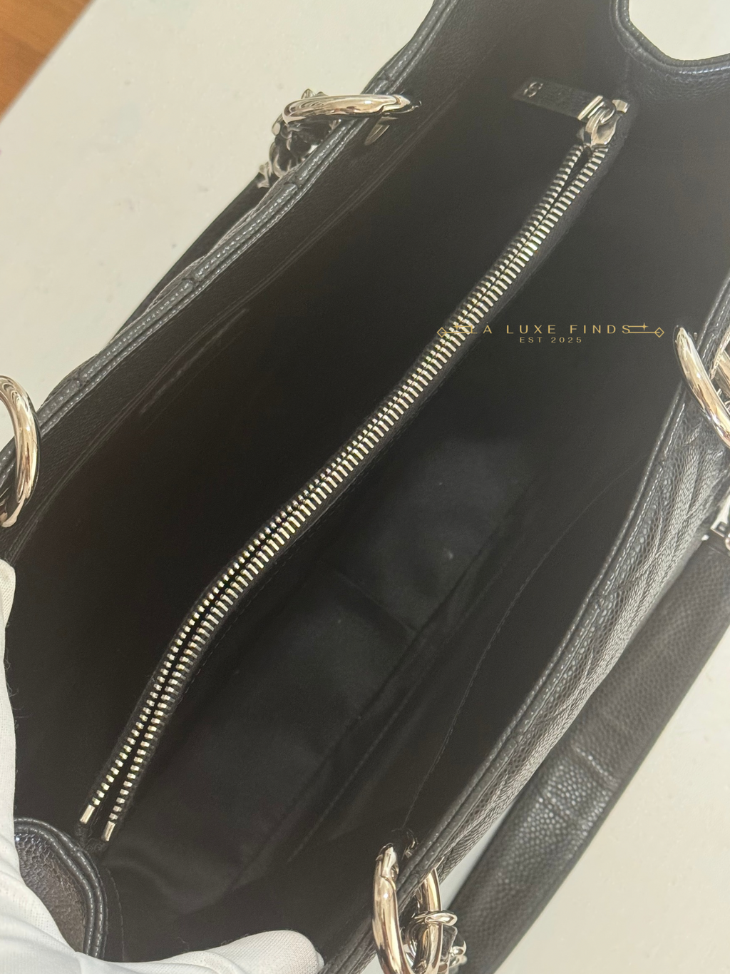 CHANEL 2010 Caviar Grand Shopping Tote