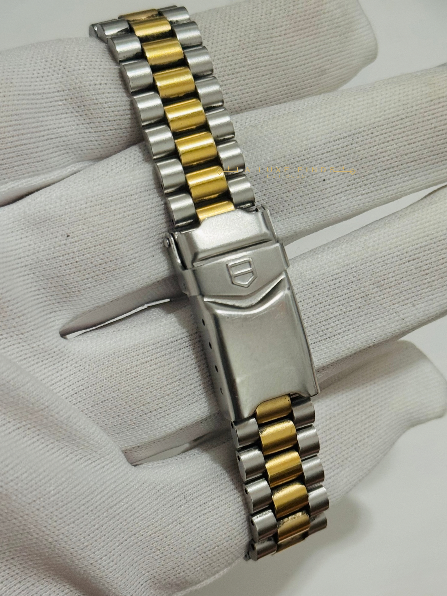 TAG HEUER 26mm Women’s Watch