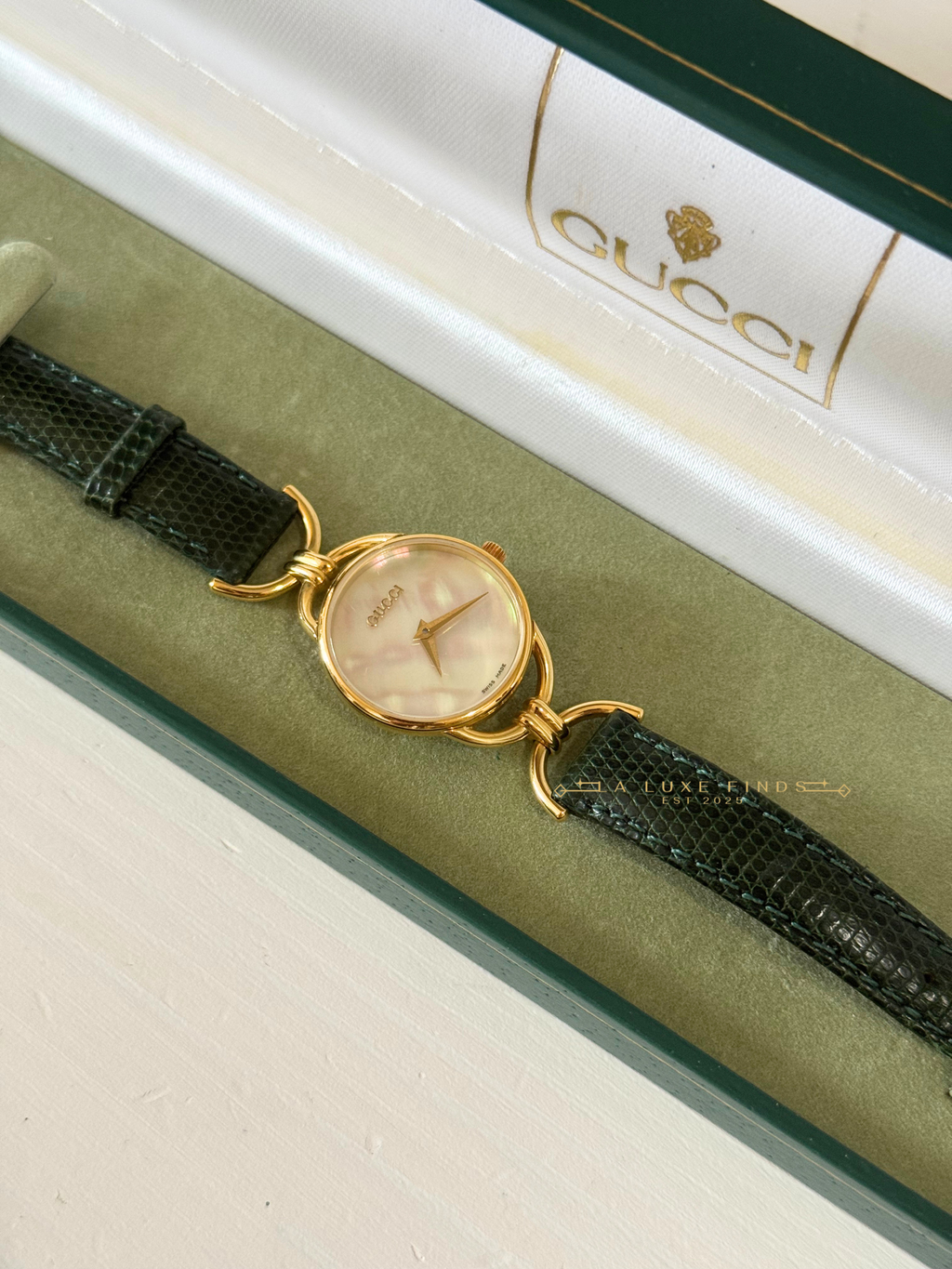 GUCCI 6000 2L 23mm MOP Women’s Watch
