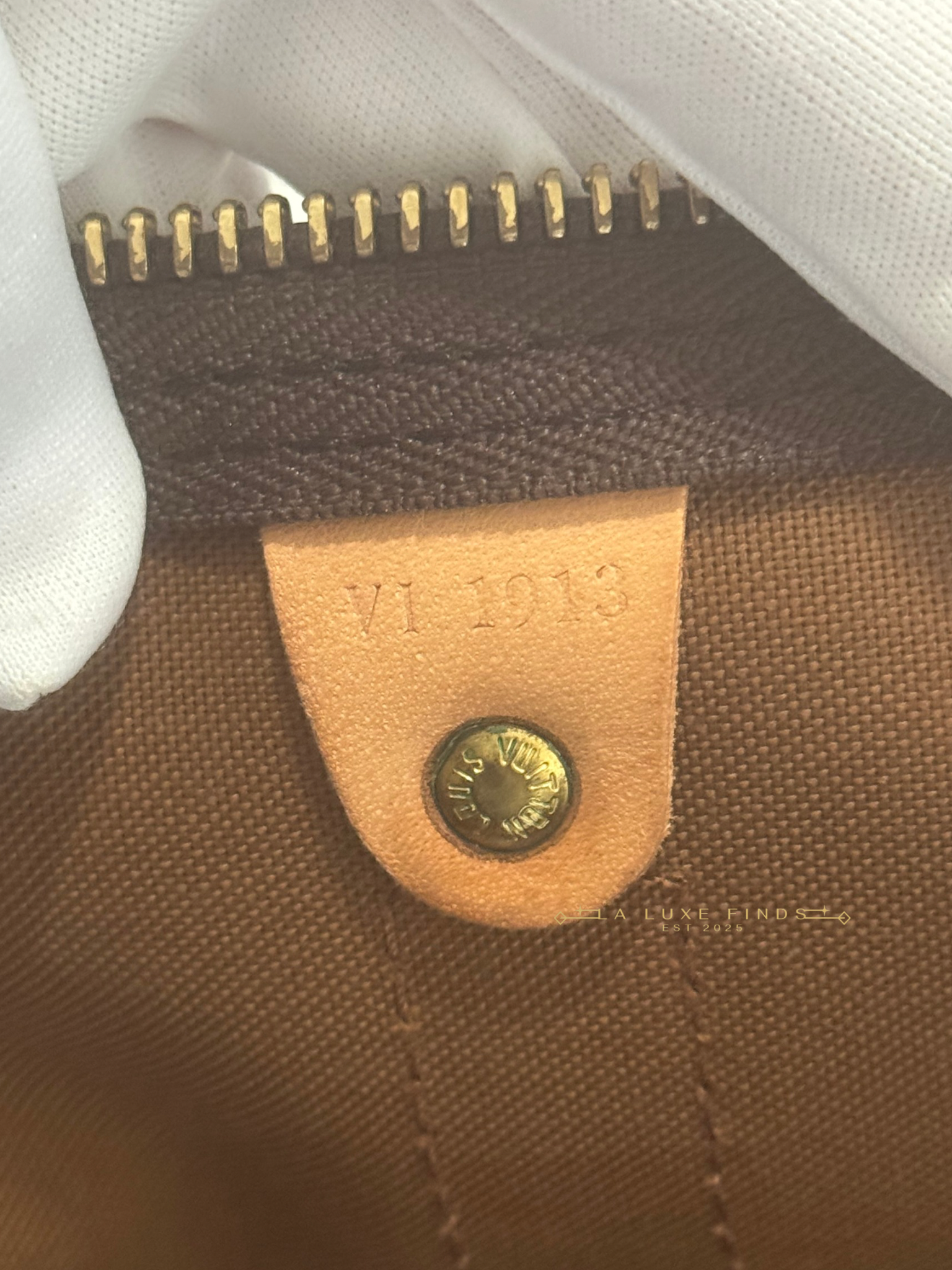 LOUIS VUITTON 1993 Monogram Keepall Bandouliere 50