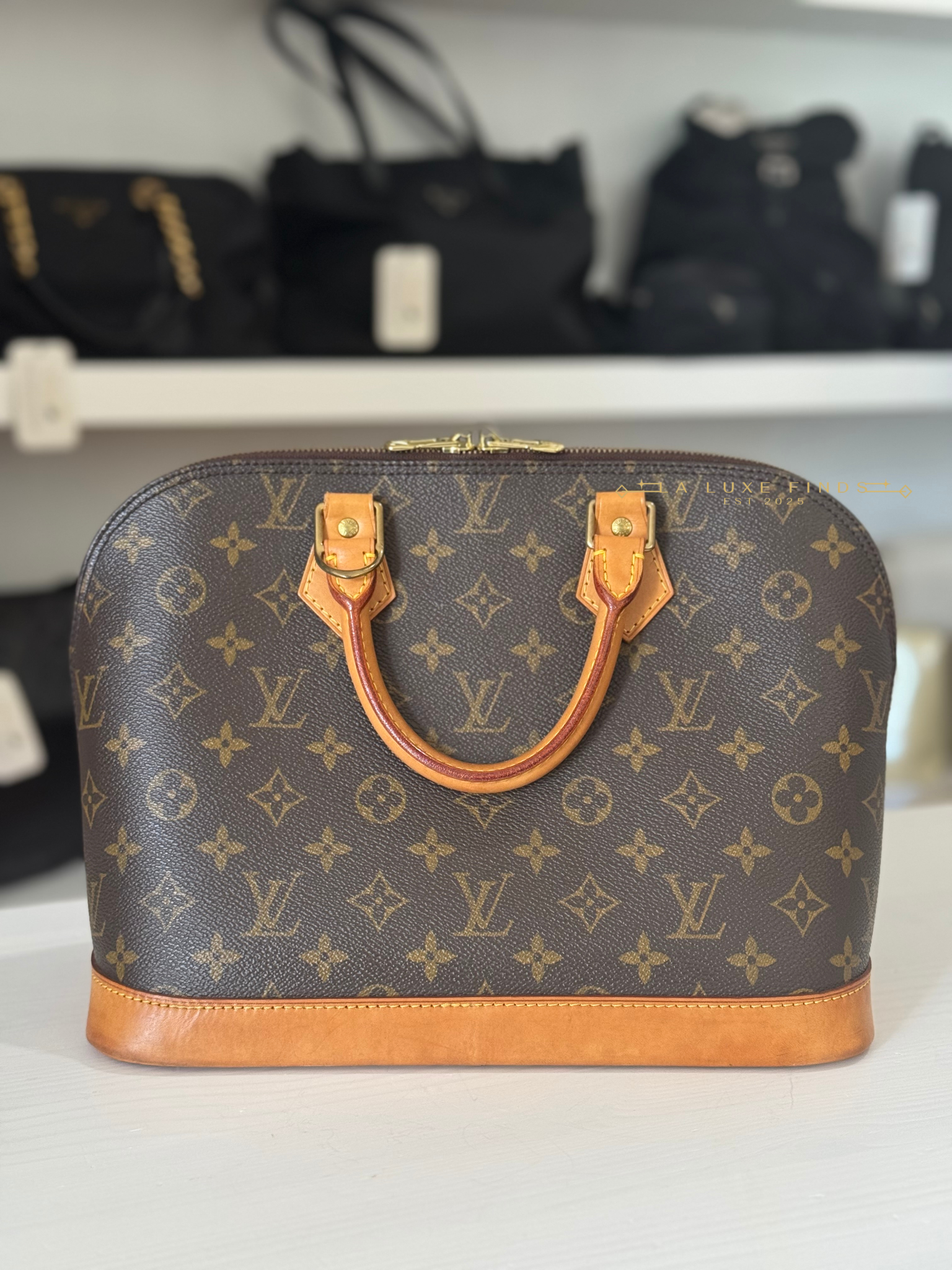 LOUIS VUITTON 1998 Monogram Alma PM