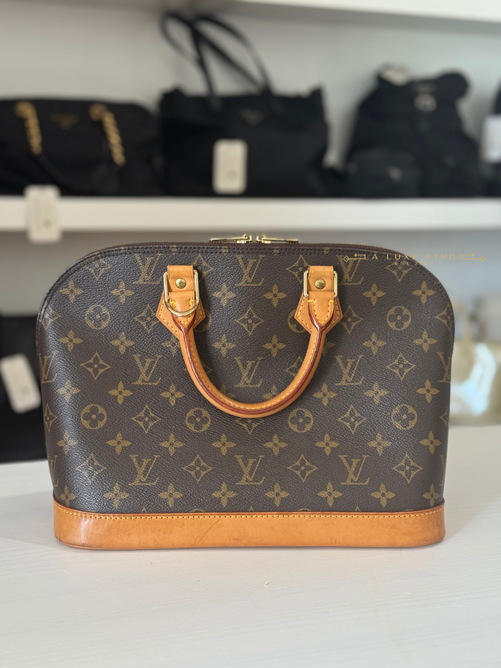 LOUIS VUITTON 1998 Monogram Alma PM