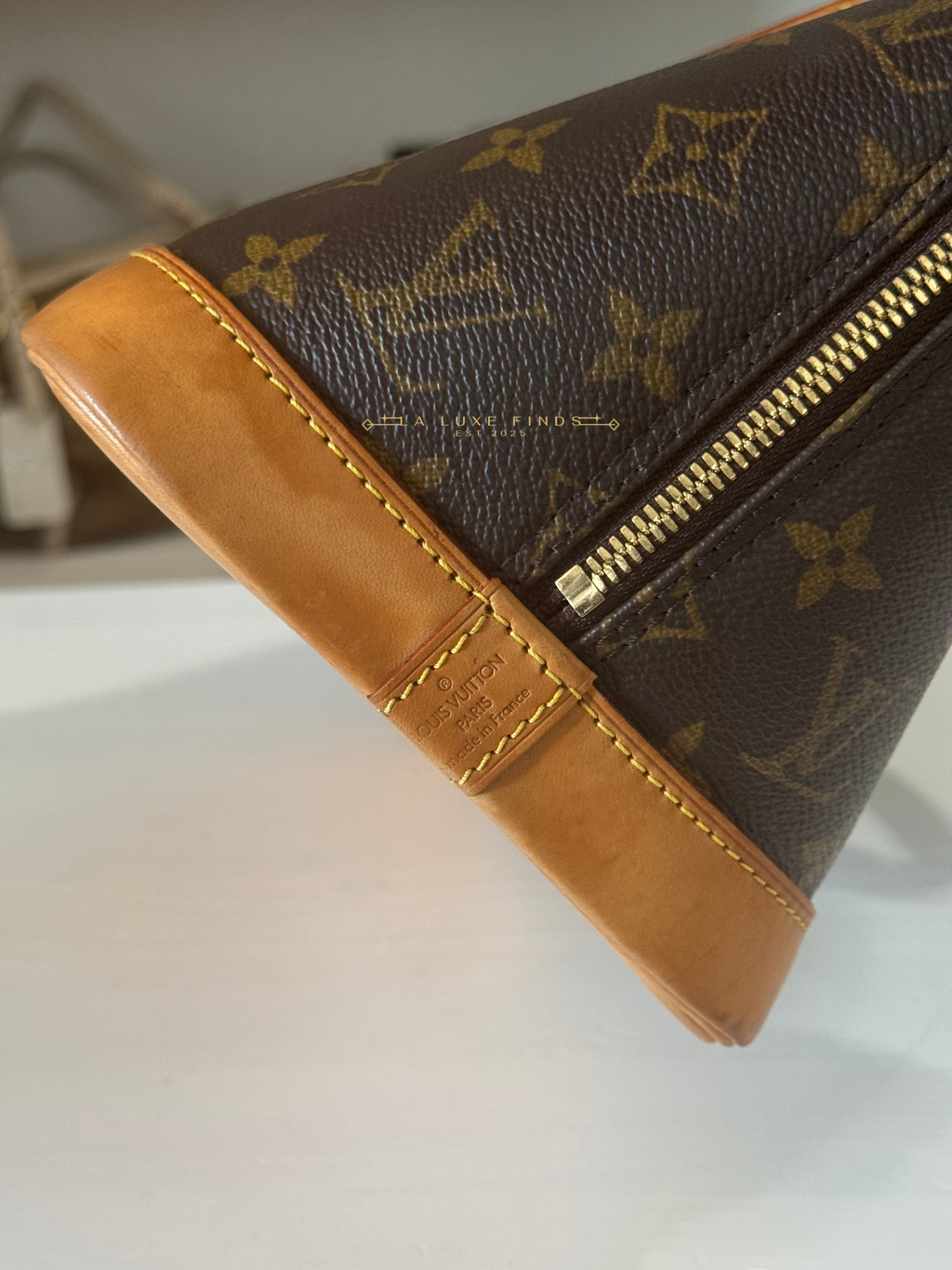 LOUIS VUITTON 1998 Monogram Alma PM