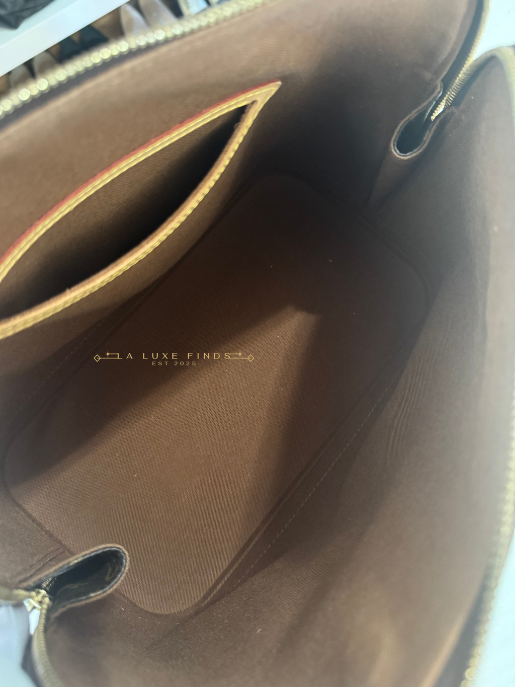 LOUIS VUITTON 1998 Monogram Alma PM