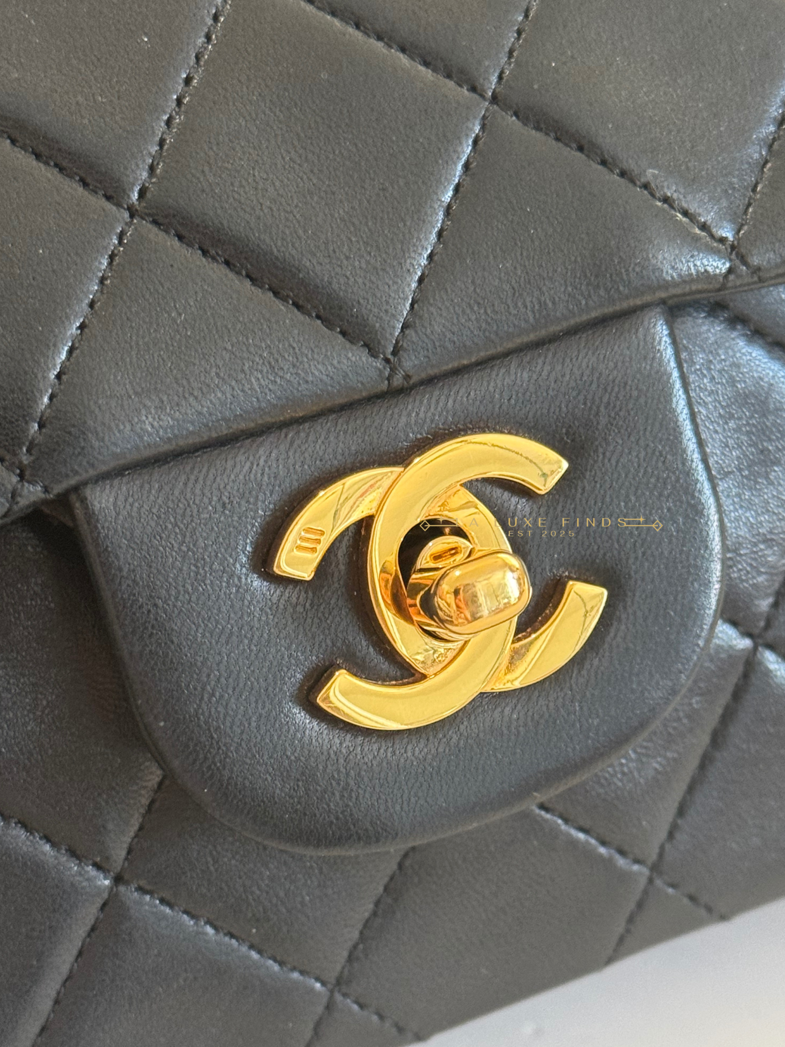 CHANEL 1991 Classic Double Flap Lambskin 25