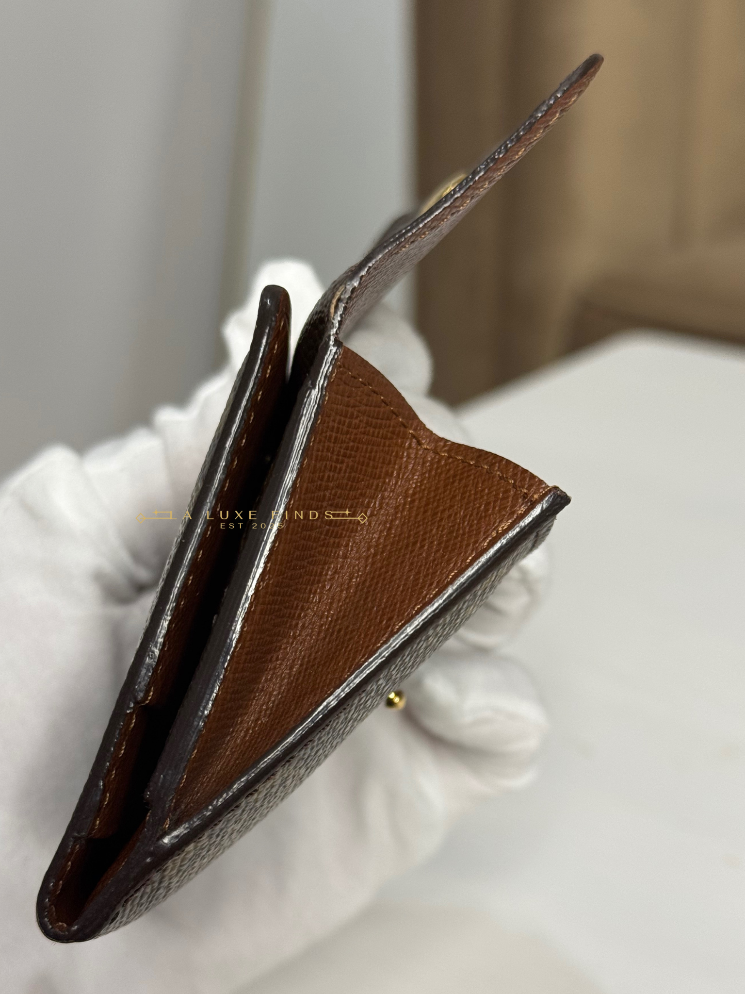 LOUIS VUITTON 2004 Monogram Ludlow Card Holder