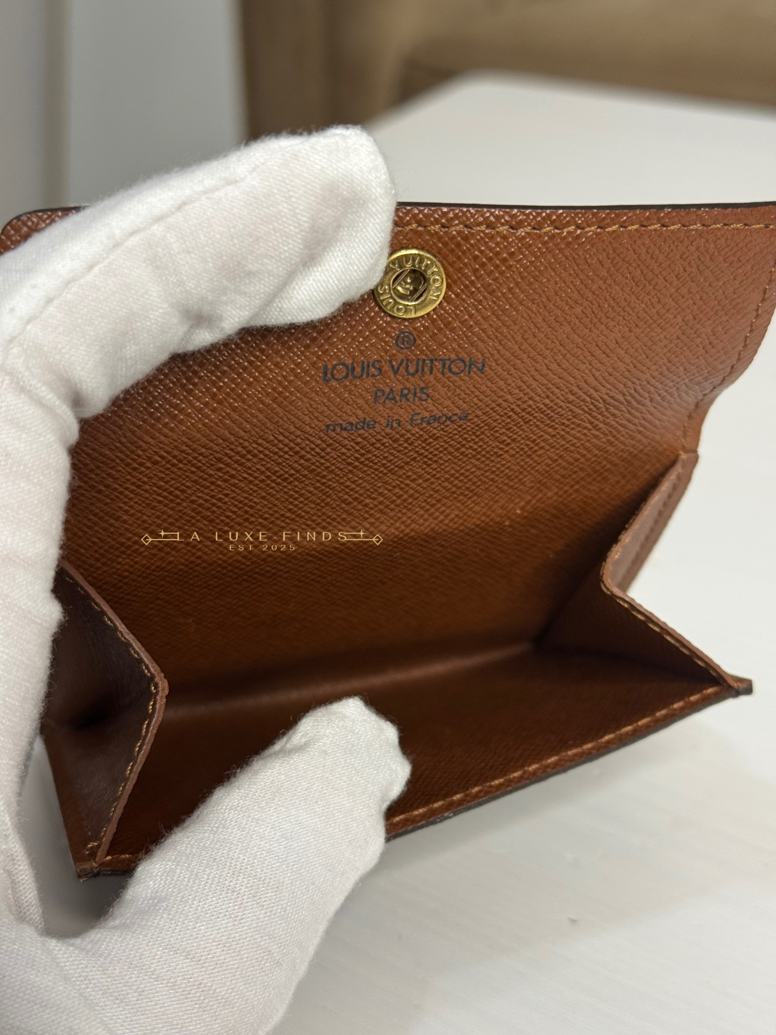 LOUIS VUITTON 2004 Monogram Ludlow Card Holder