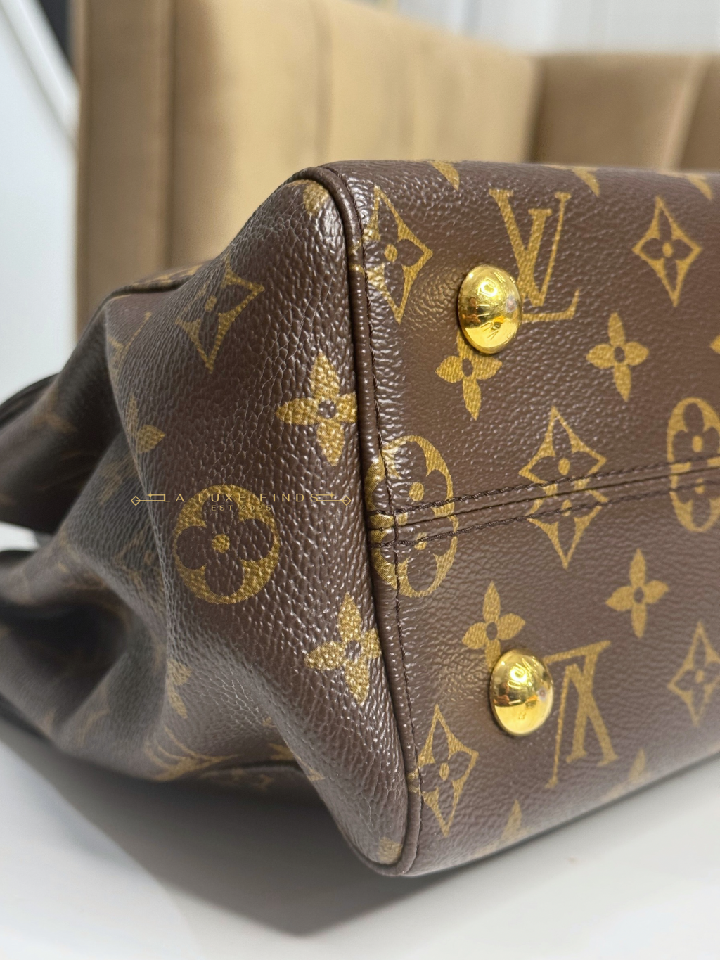LOUIS VUITTON 2017 Monogram Venus Handbag