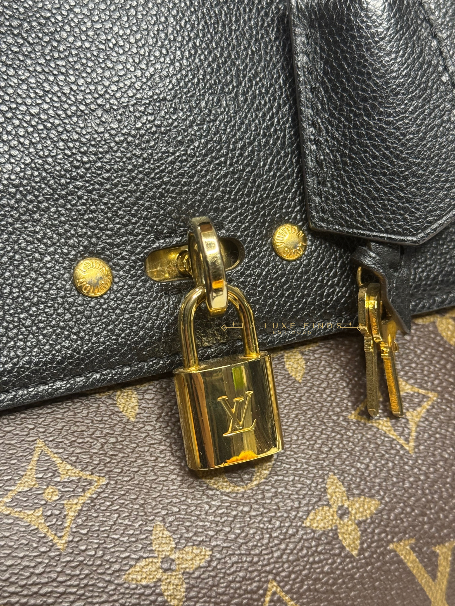 LOUIS VUITTON 2017 Monogram Venus Handbag