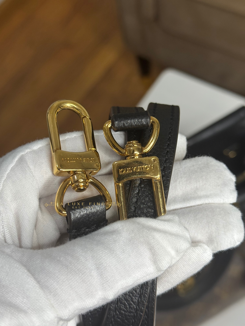 LOUIS VUITTON 2017 Monogram Venus Handbag