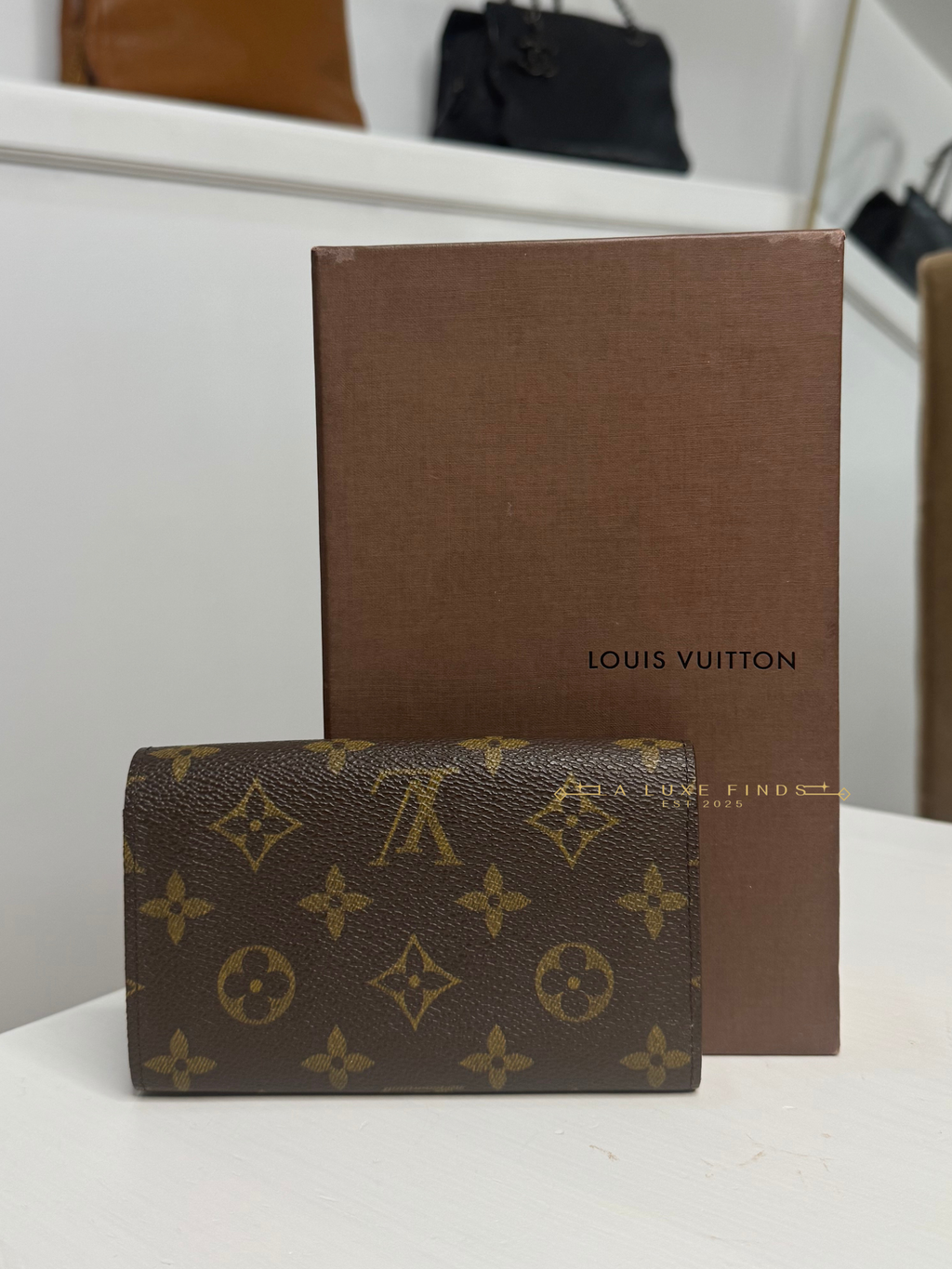 LOUIS VUITTON 2001 Monogram Compact Wallet