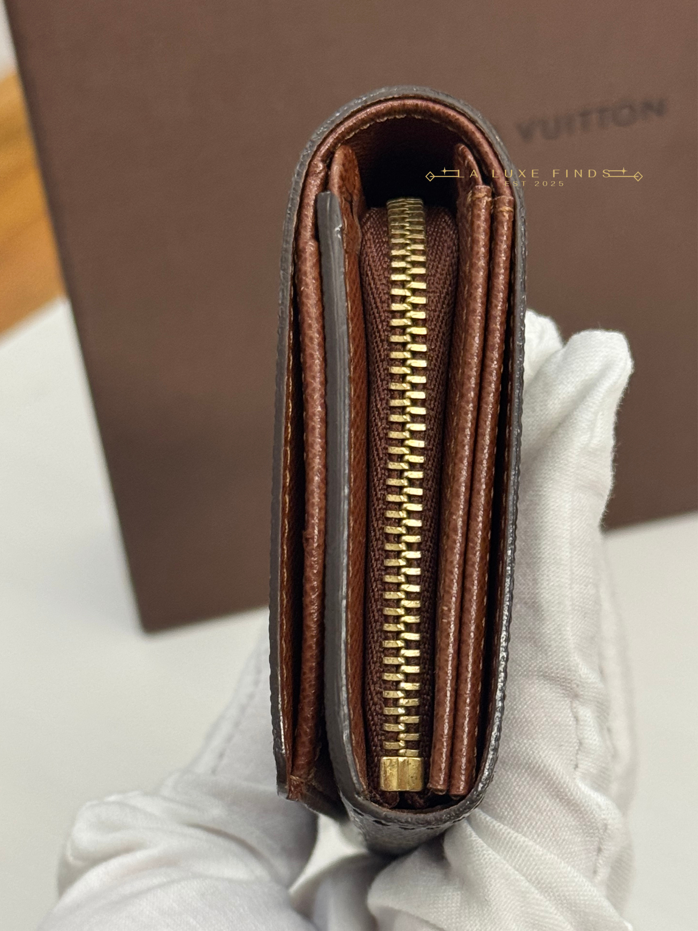 LOUIS VUITTON 2001 Monogram Compact Wallet