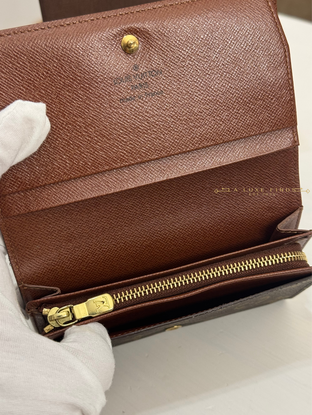 LOUIS VUITTON 2001 Monogram Compact Wallet