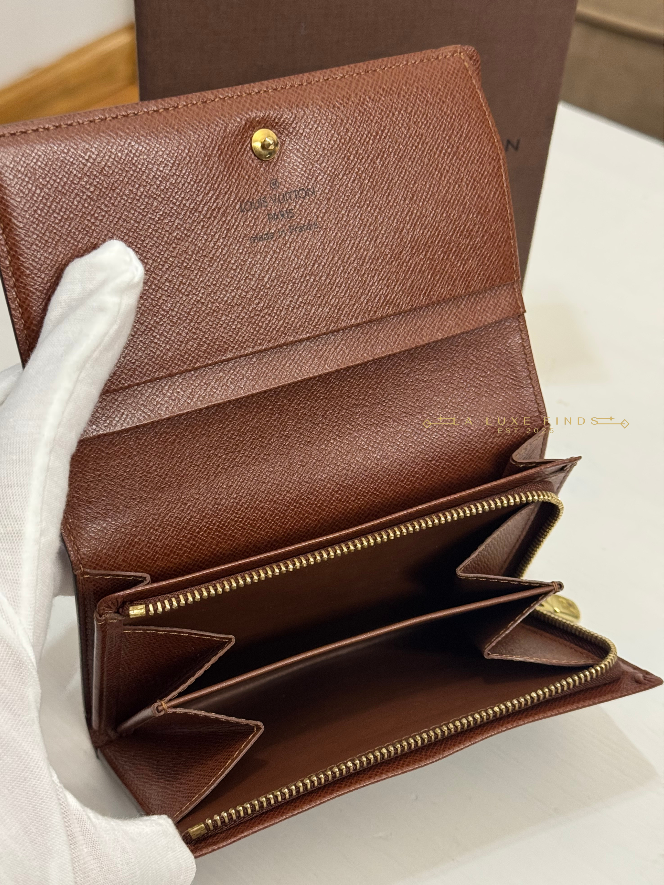 LOUIS VUITTON 2001 Monogram Compact Wallet