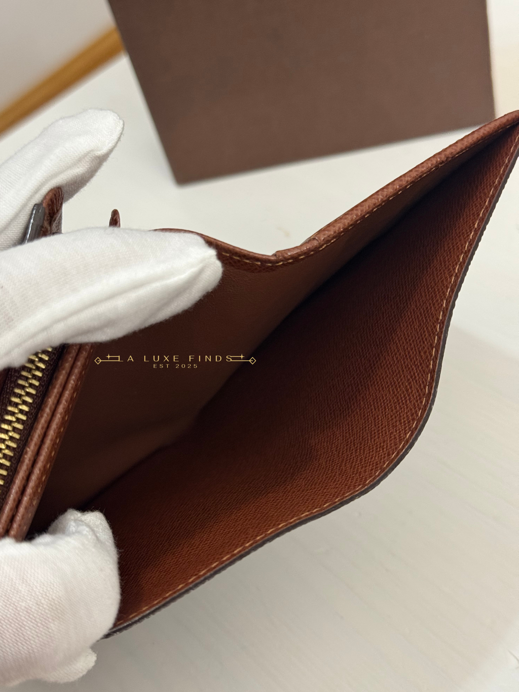 LOUIS VUITTON 2001 Monogram Compact Wallet