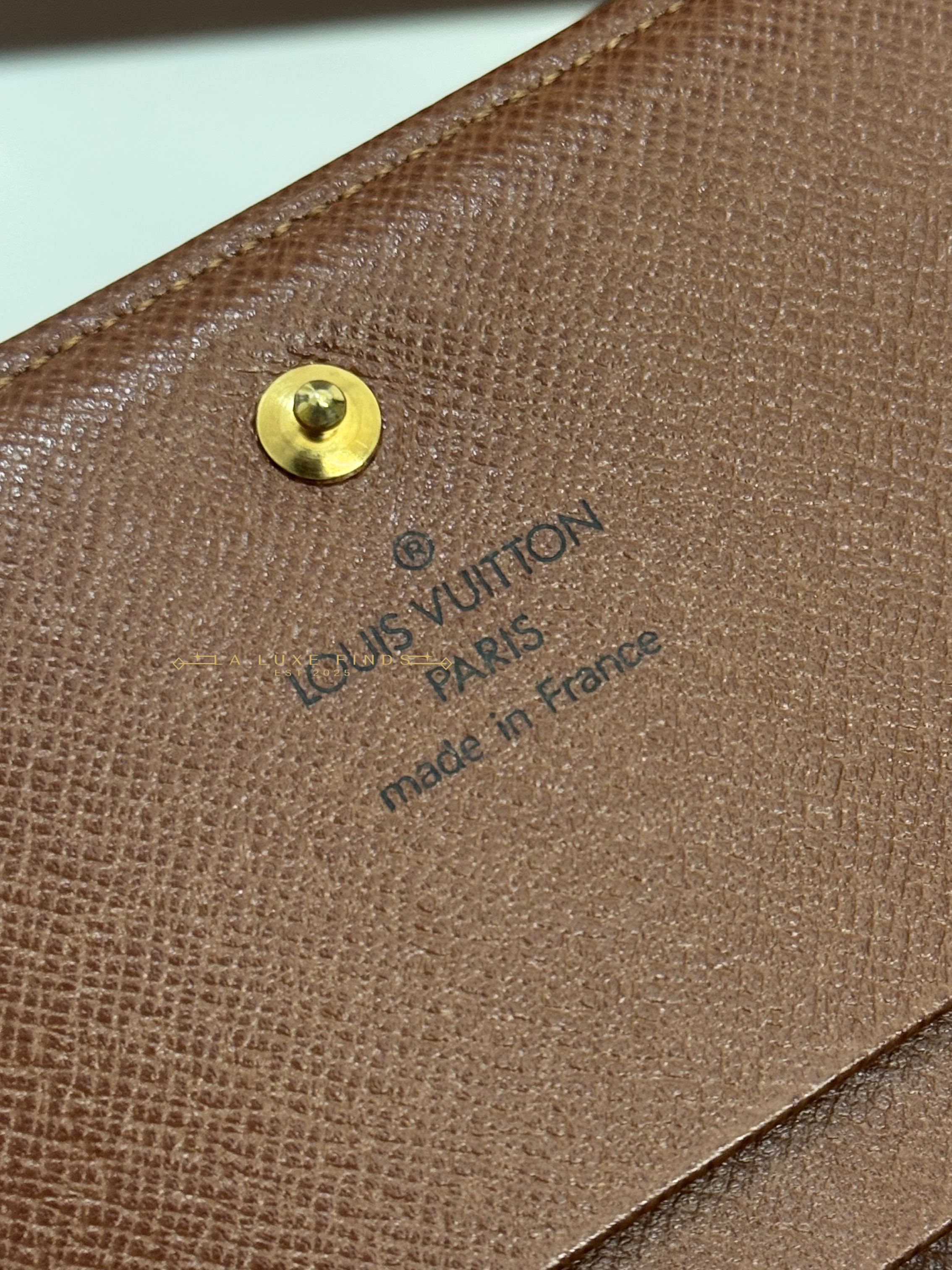 LOUIS VUITTON 2001 Monogram Compact Wallet