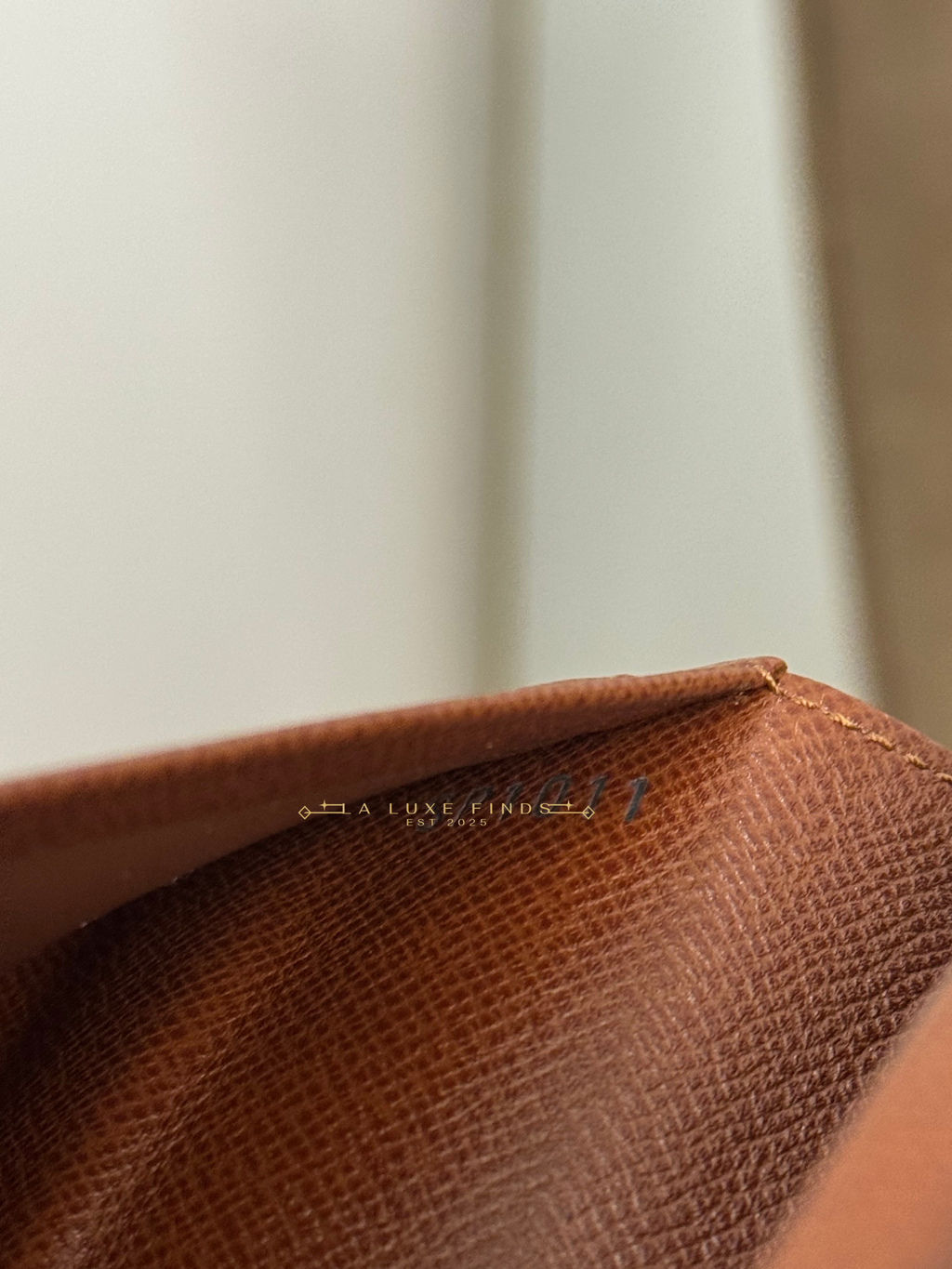 LOUIS VUITTON 2001 Monogram Compact Wallet