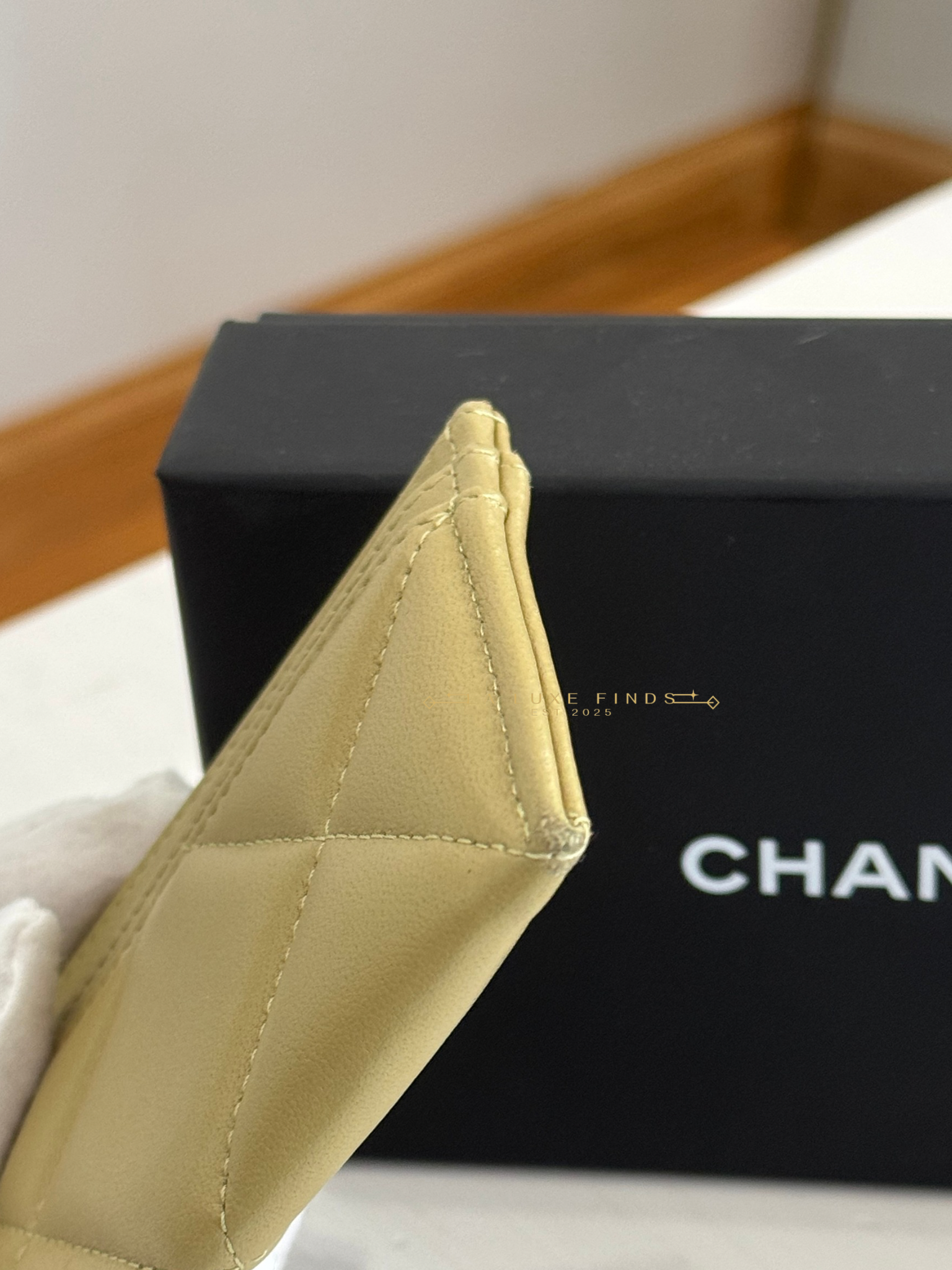 CHANEL 19 Card Holder