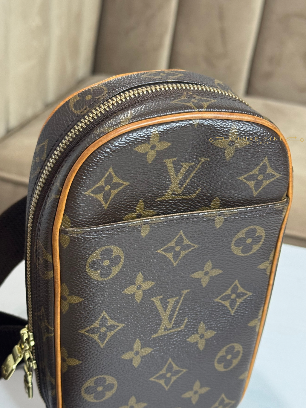 LOUIS VUITTON 2005 Monogram Gange Body Bag
