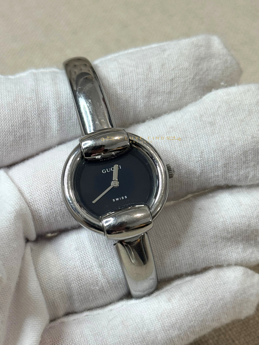 GUCCI 1400L 25mm Women’s Bangle Watch