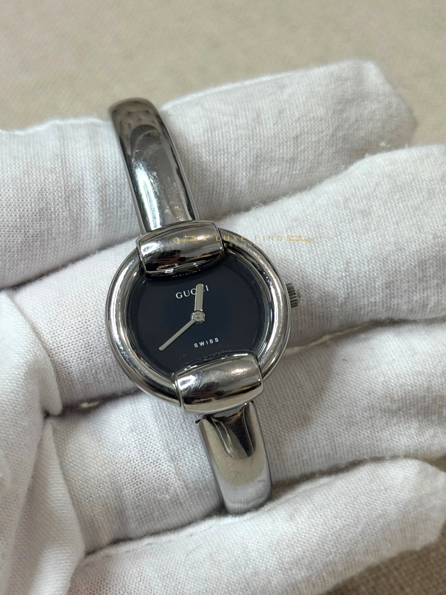 GUCCI 1400L 25mm Women’s Bangle Watch