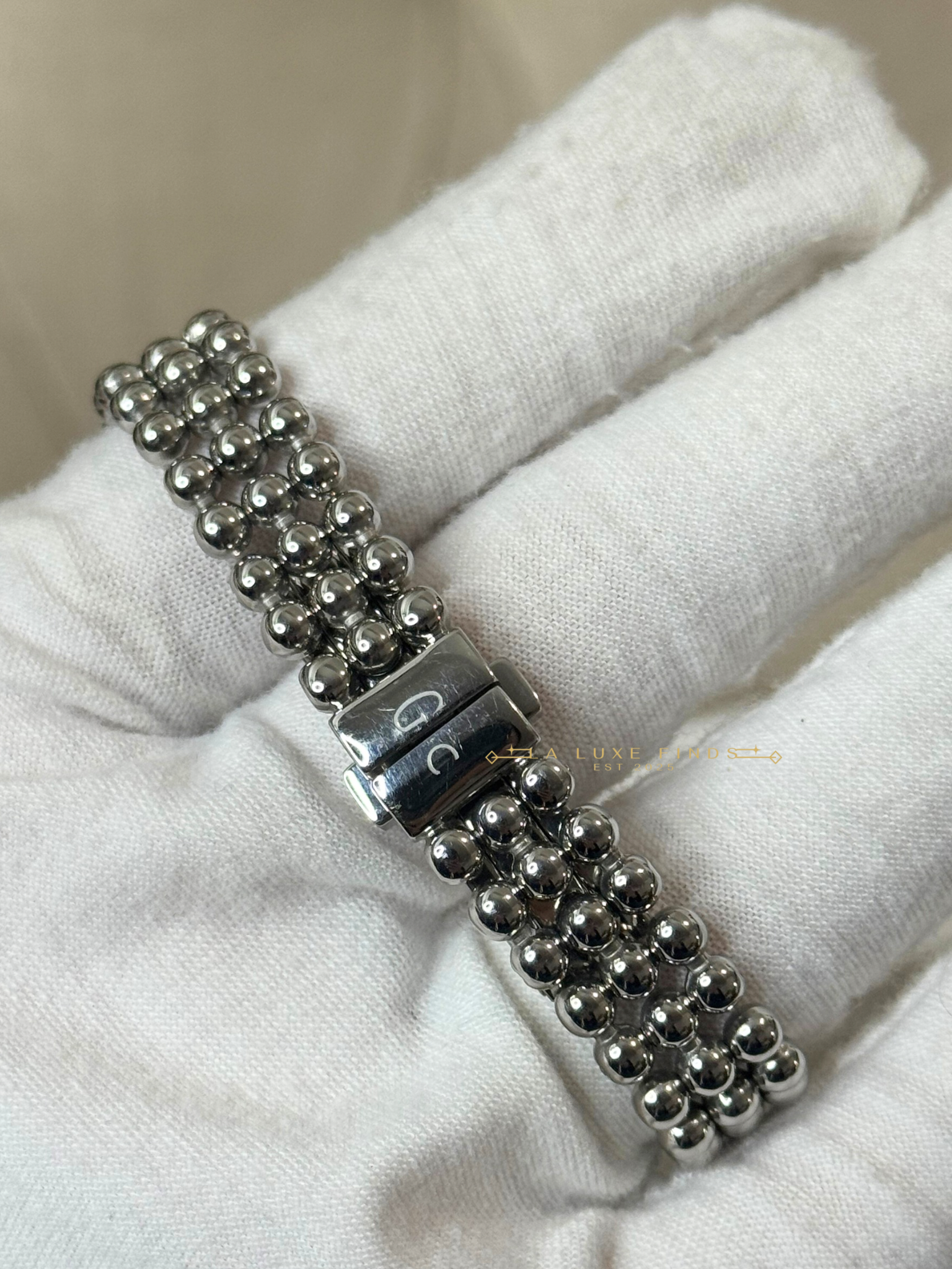 GUESS COLLECTION Limited Edition Sakura Diamond  Women's Watch